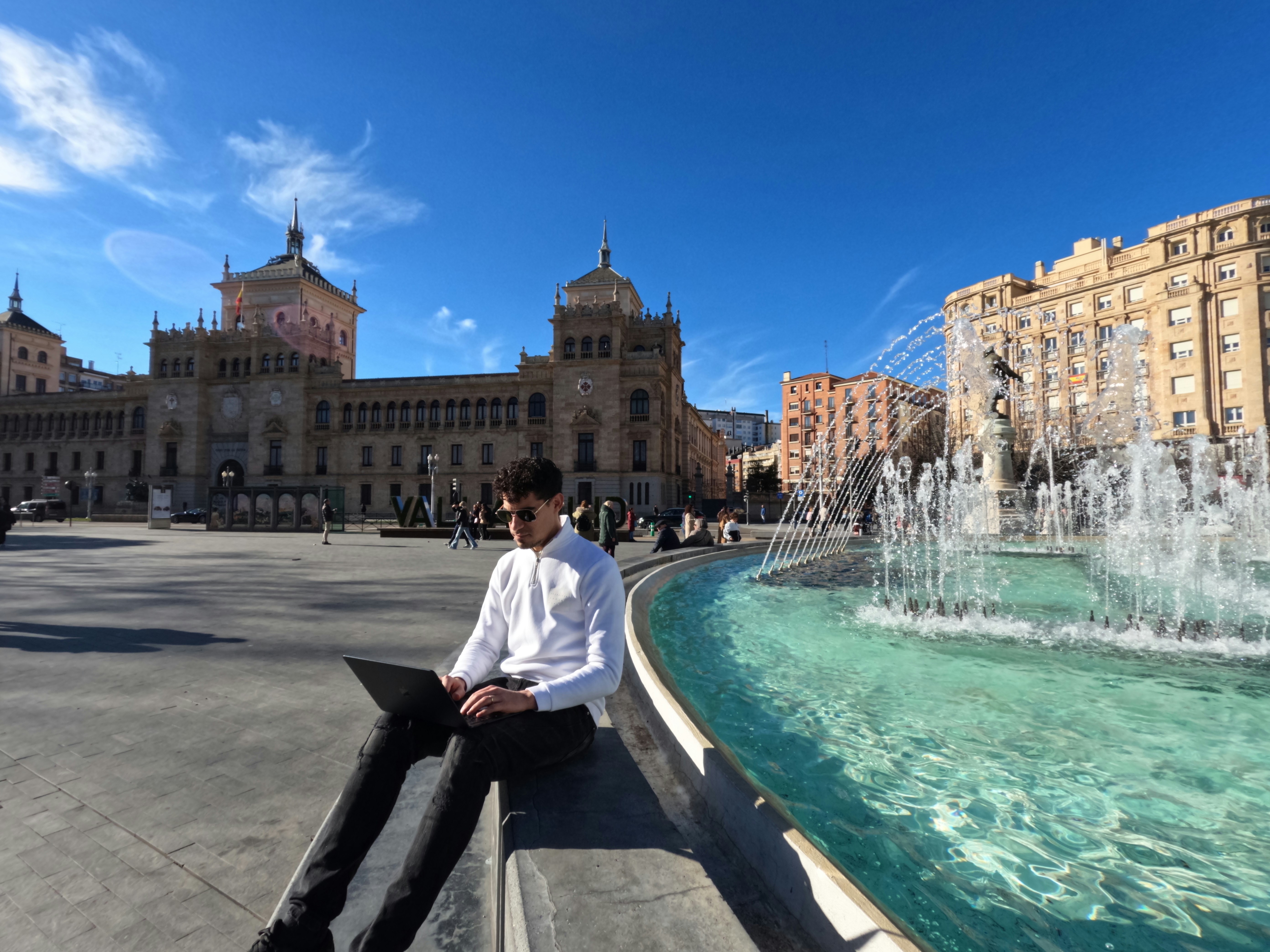 Los 3 mejores expertos en gestión documental con IA en SharePoint en Valladolid