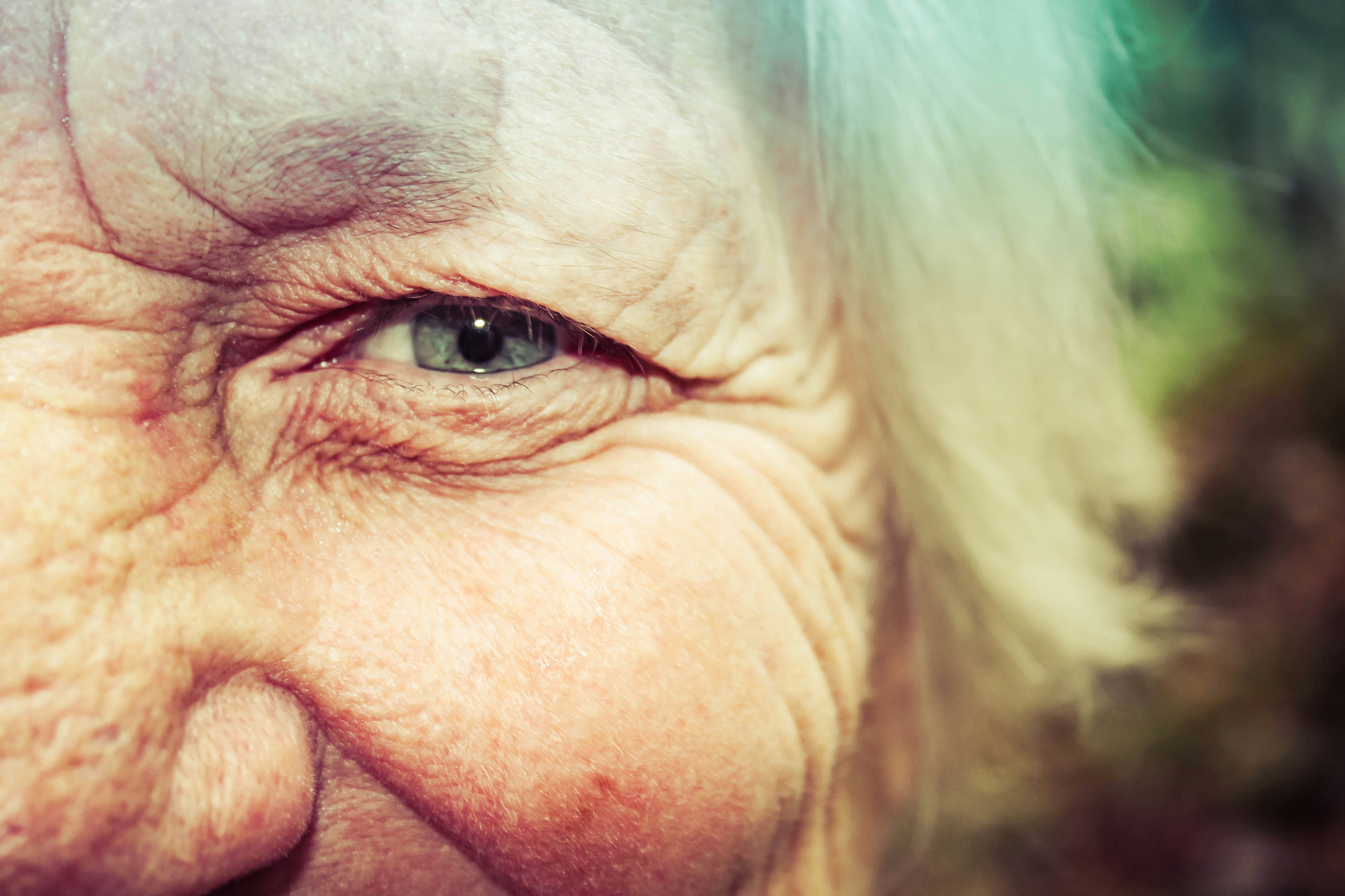 Cuarto de tinta: Cómo obtener un perfil de LinkedIn con alta valoración y edad actualmente