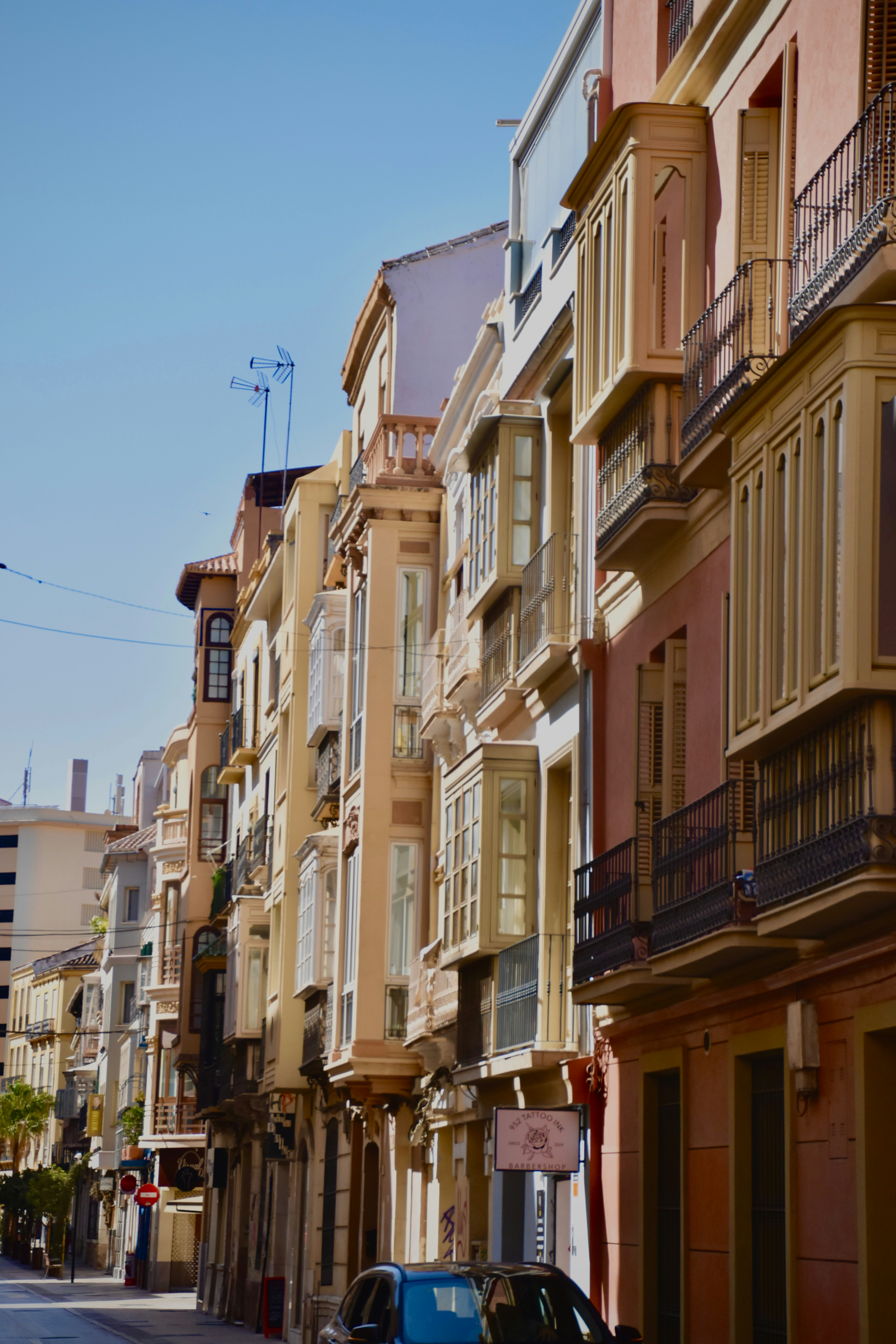 Agentes de IA profesionales para servicios financieros en Alicante