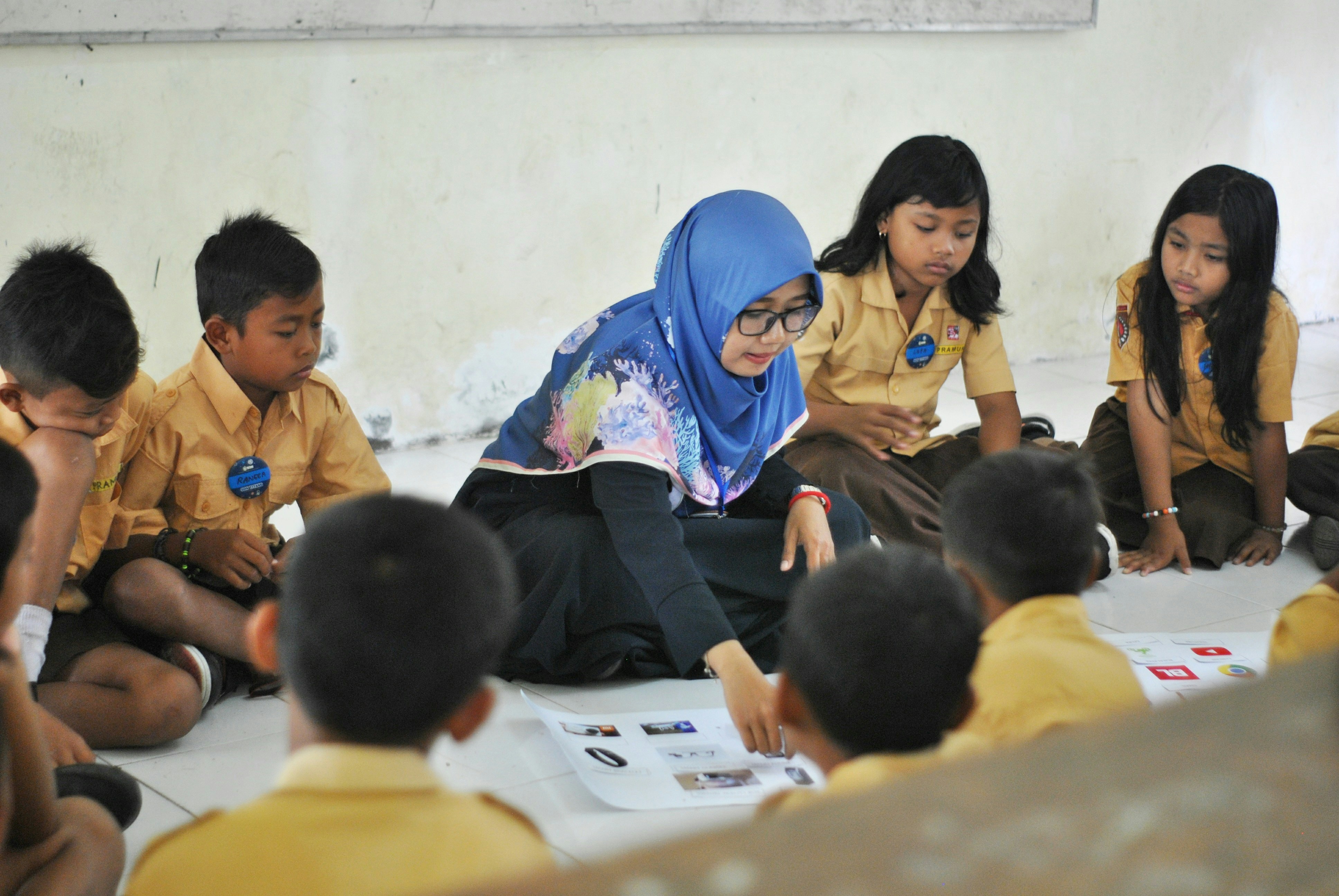 Alfabetización digital en Indonesia mediante educación con IA