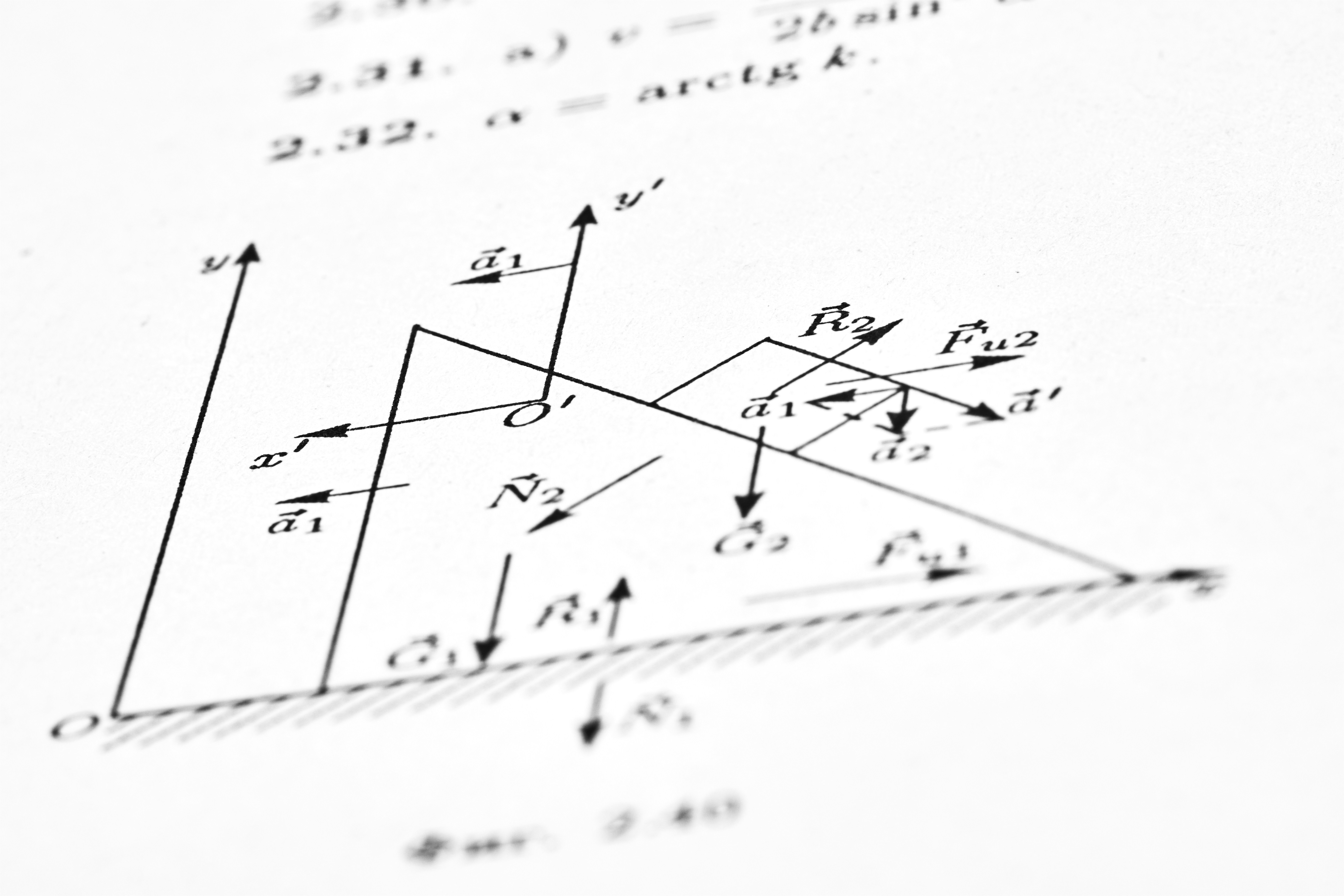 Una revisión breve de los algoritmos cortos modernos de camino mínimo y técnicas de optimización de grafos