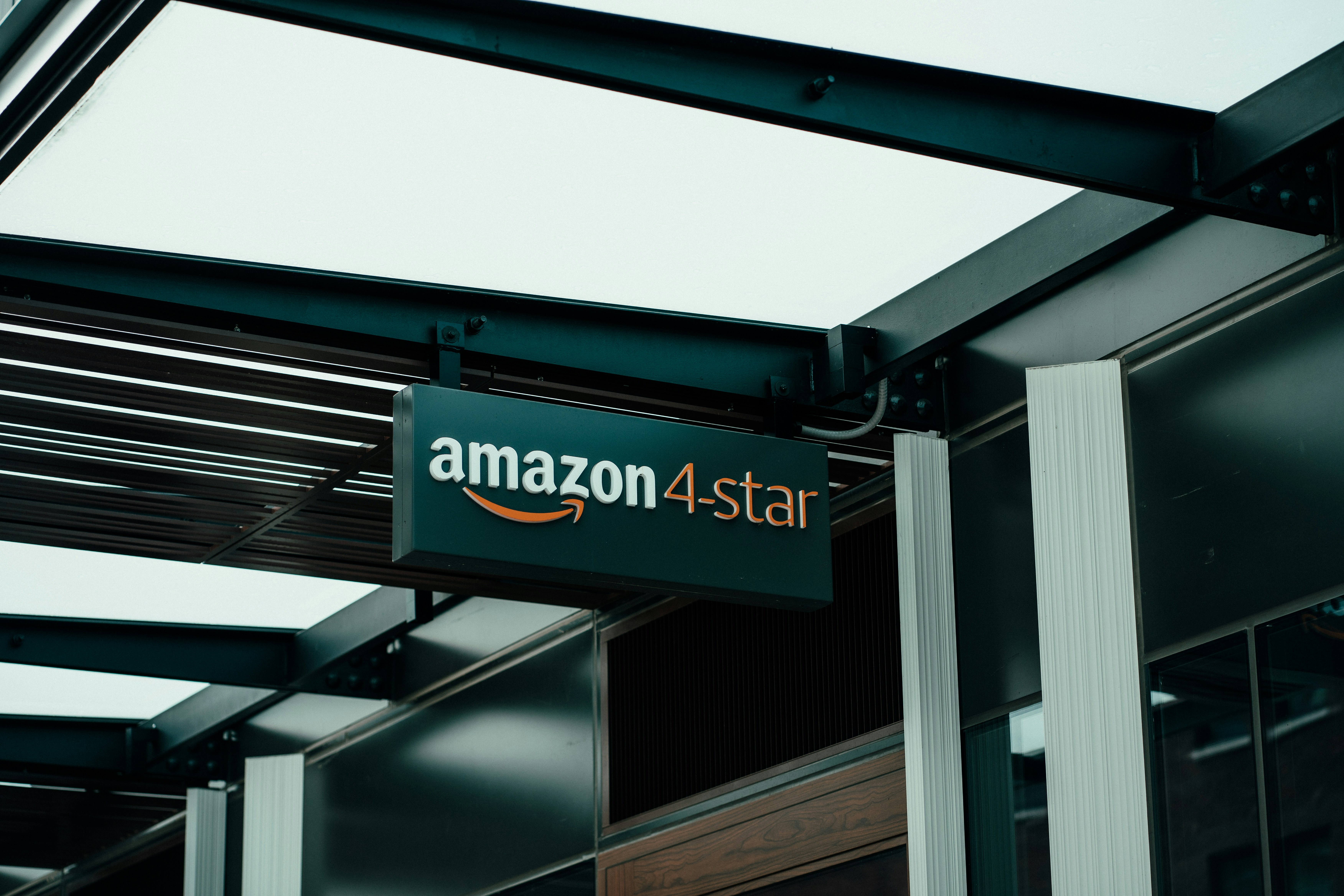 Amazon retrasa despliegue satélites Leo, FCC otorga prórroga