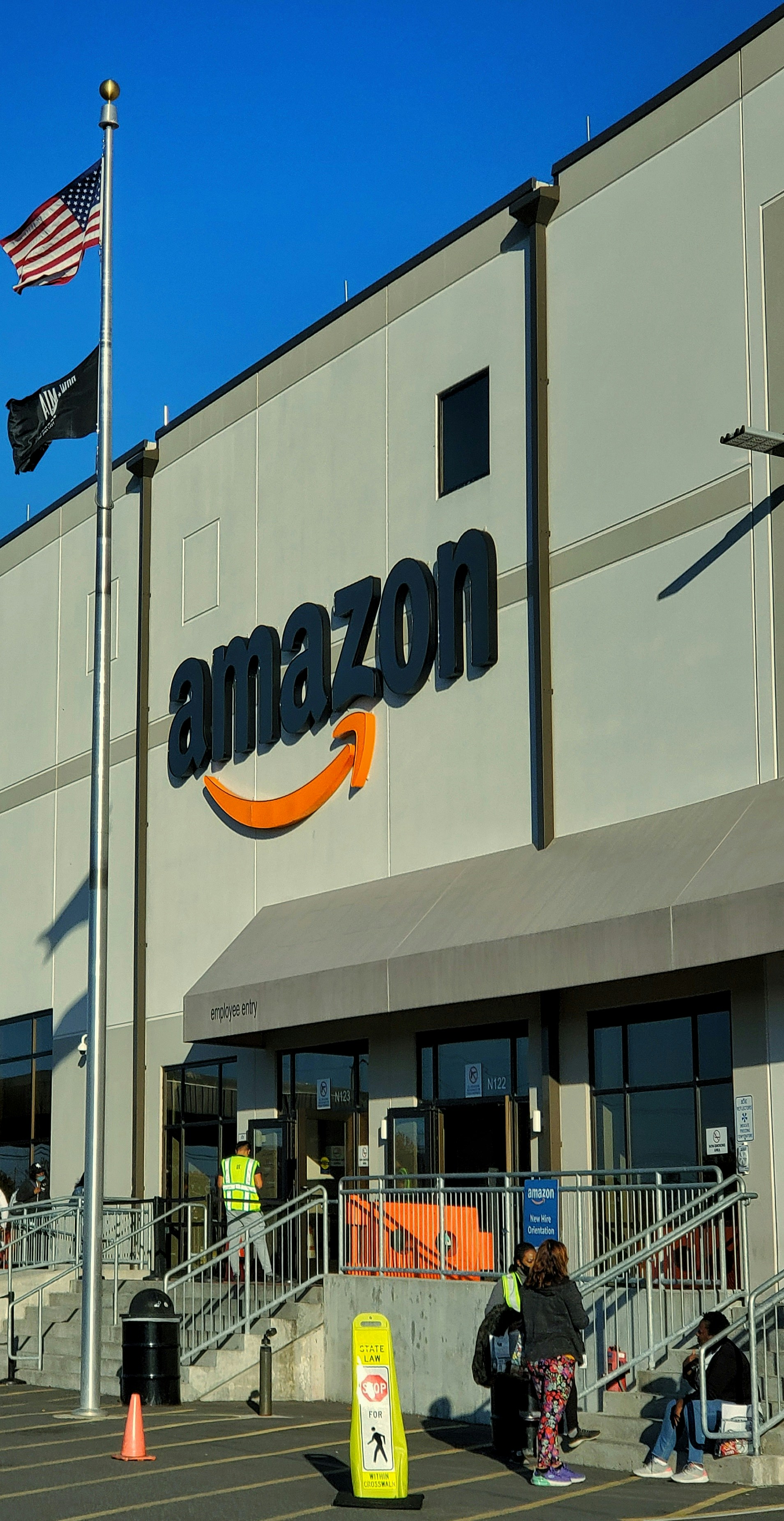 Amazon contratará a 250,000 trabajadores en los Estados Unidos para la temporada navideña en medio de preocupaciones por gastos