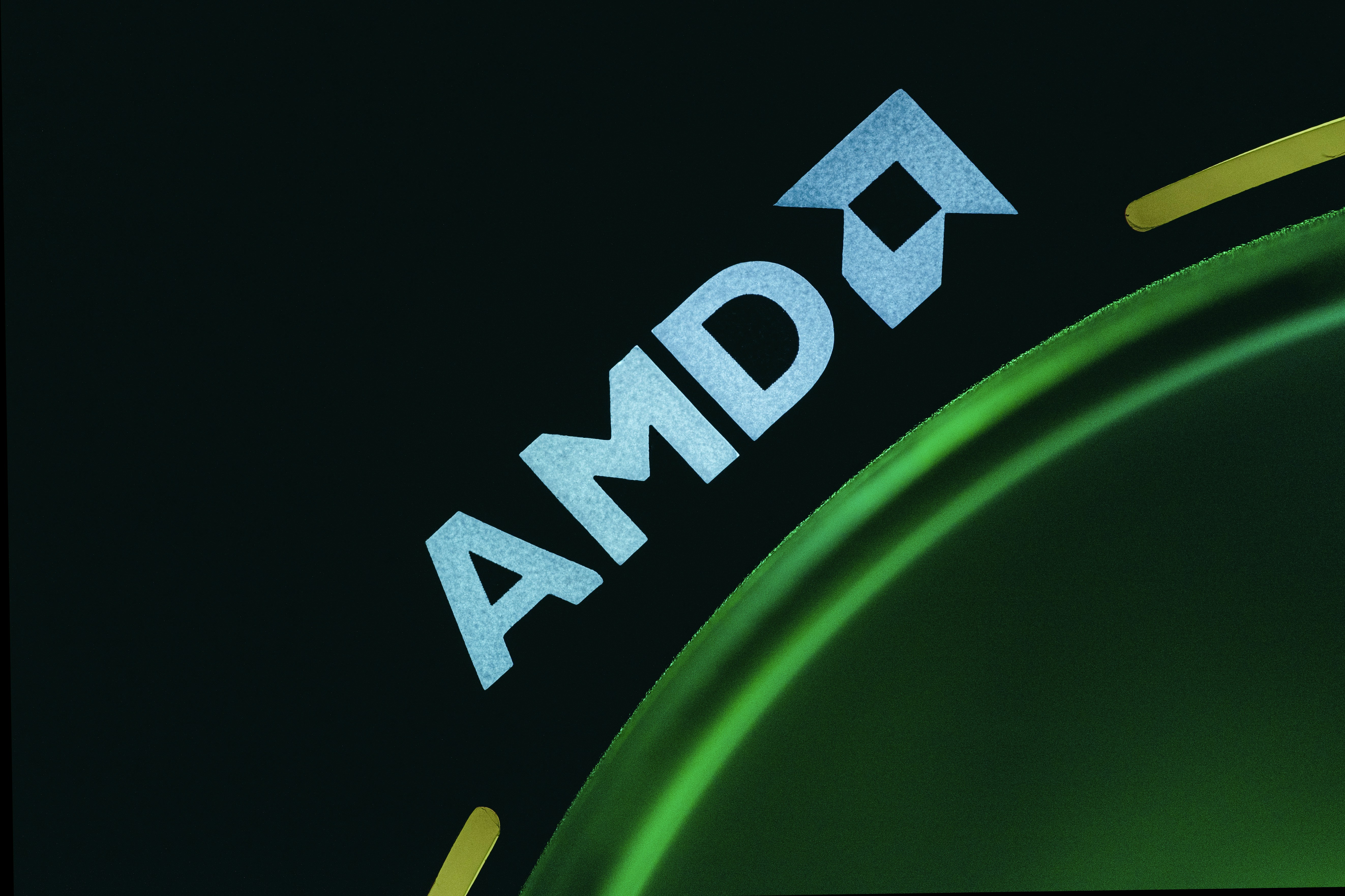 AMD alcanza un tercio del mercado de CPU para servidores