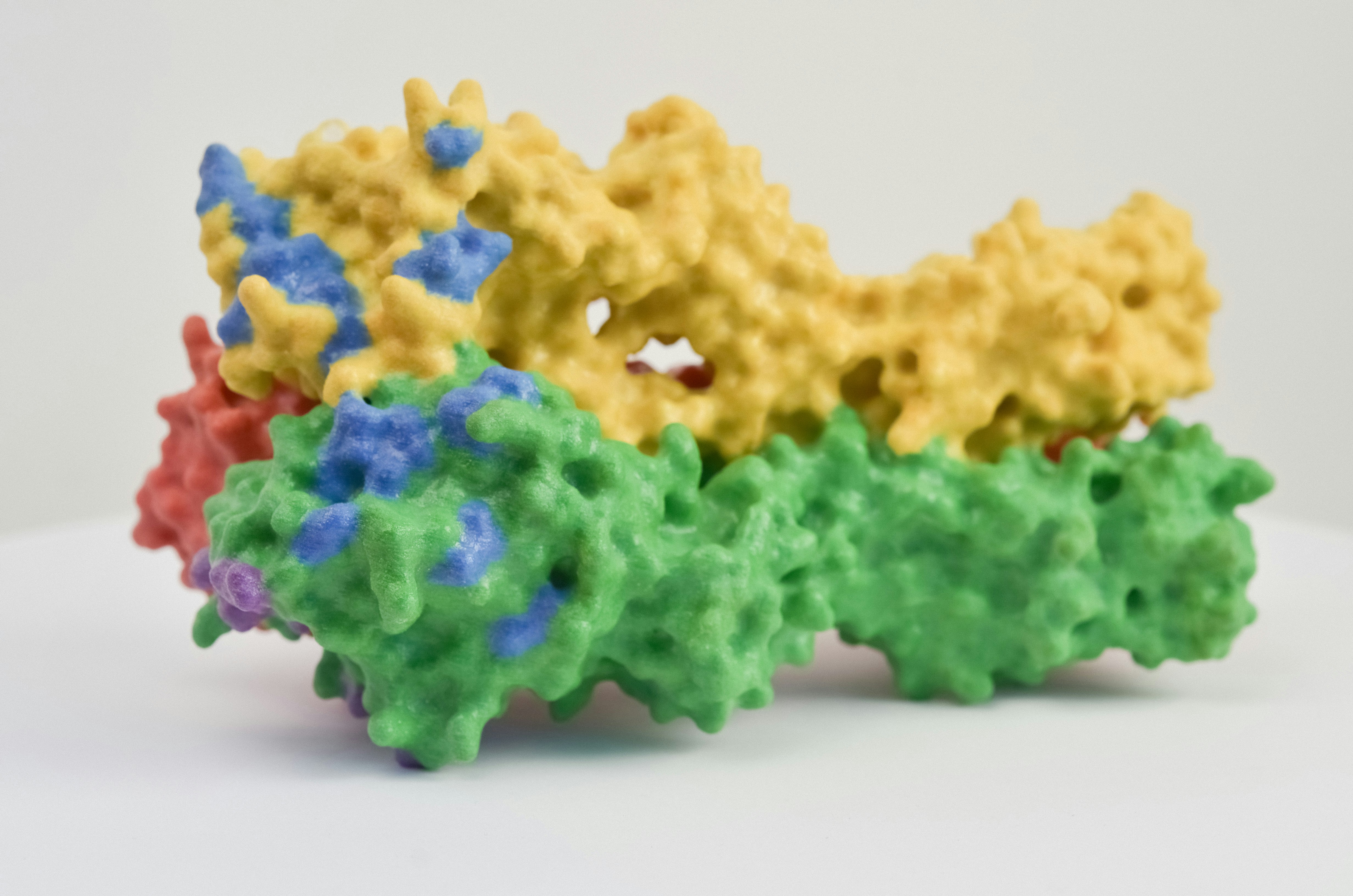 AMix-1: Camino hacia un modelo de proteínas escalable en tiempo de prueba