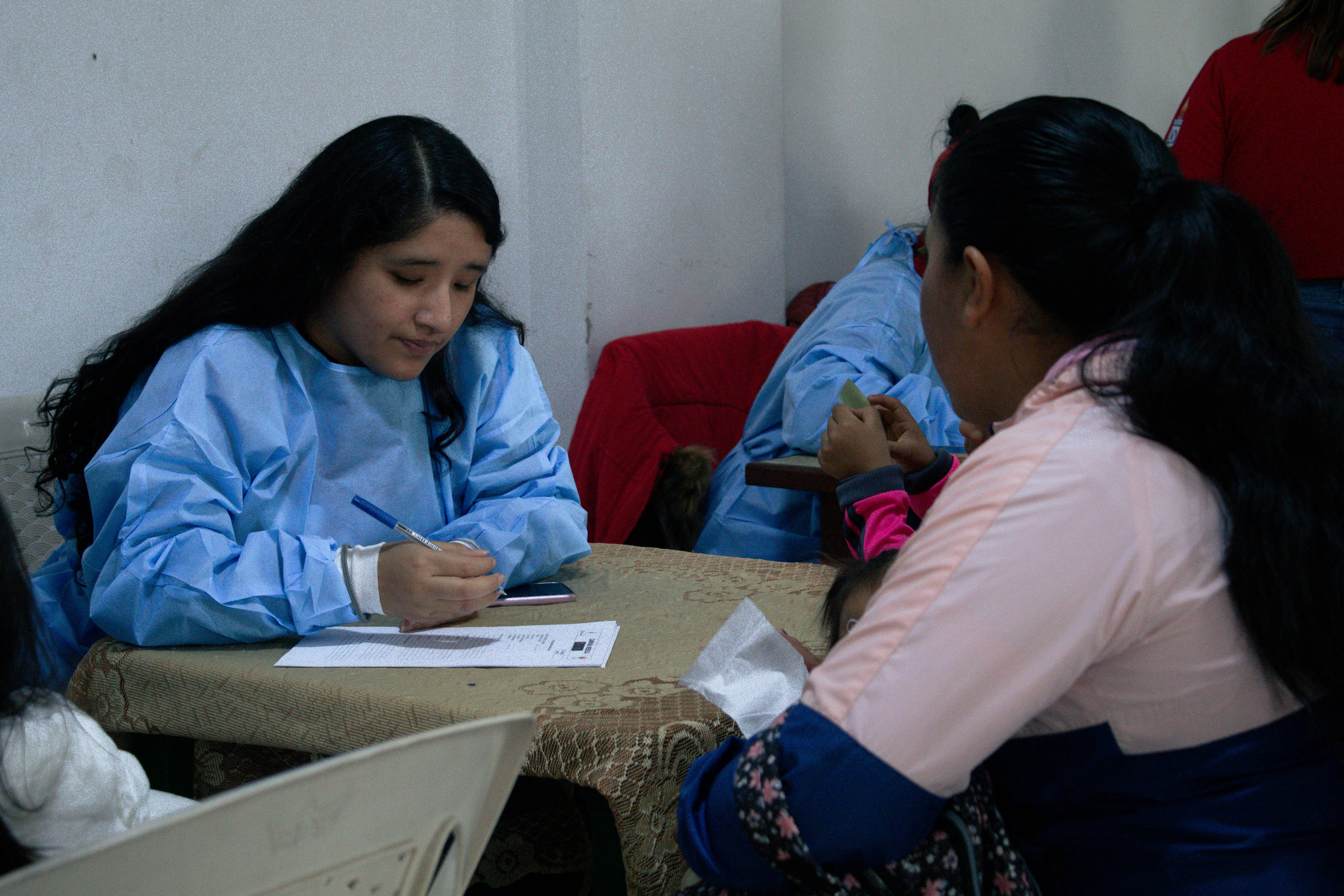 Consultas de puntuación suavizadas y la complejidad del muestreo