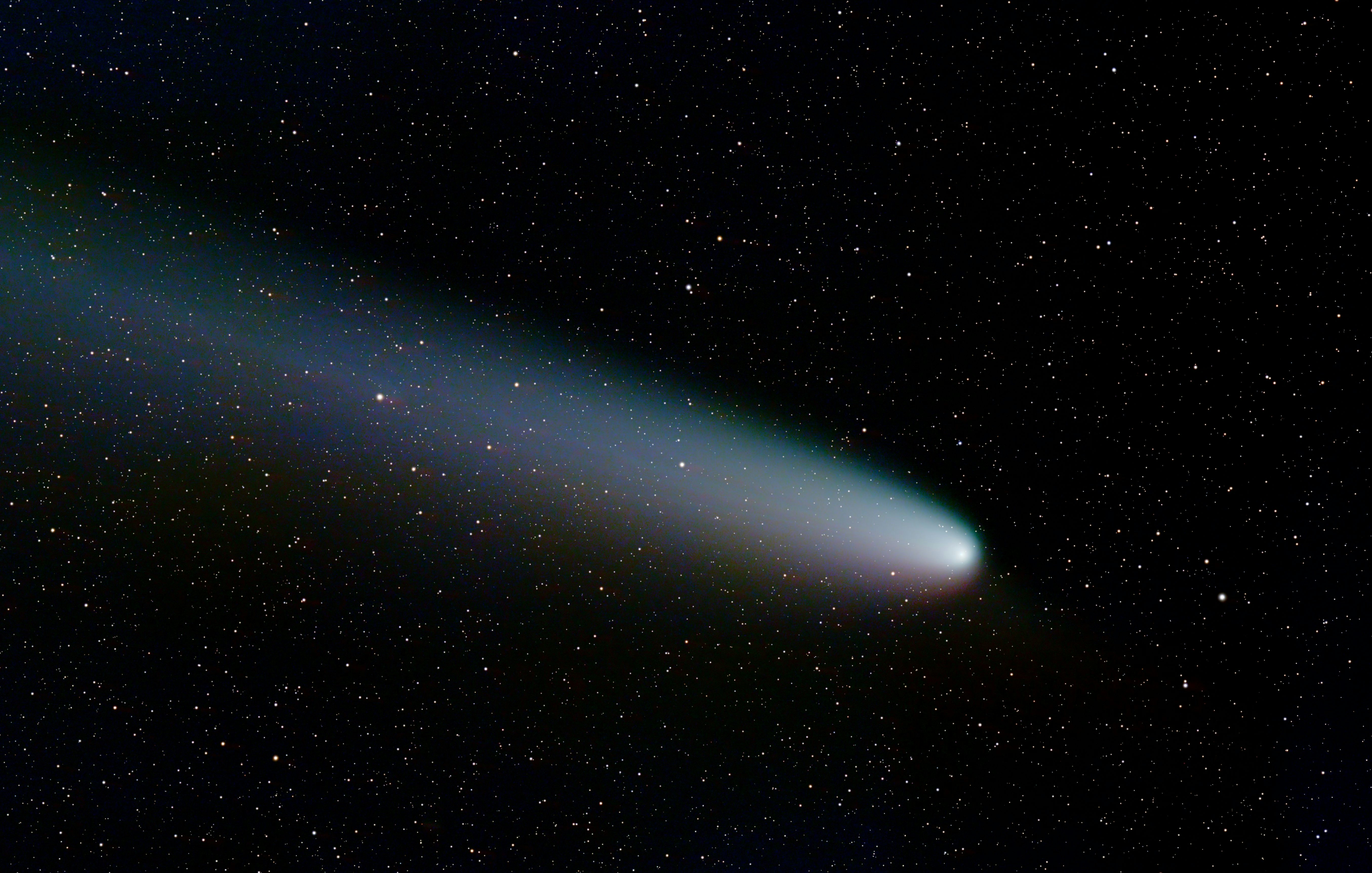 COMET: Disección del Espacio Conceptual de la Brecha de Modalidad en Embeddings Contrastivos Multimodales de Audio-Texto
