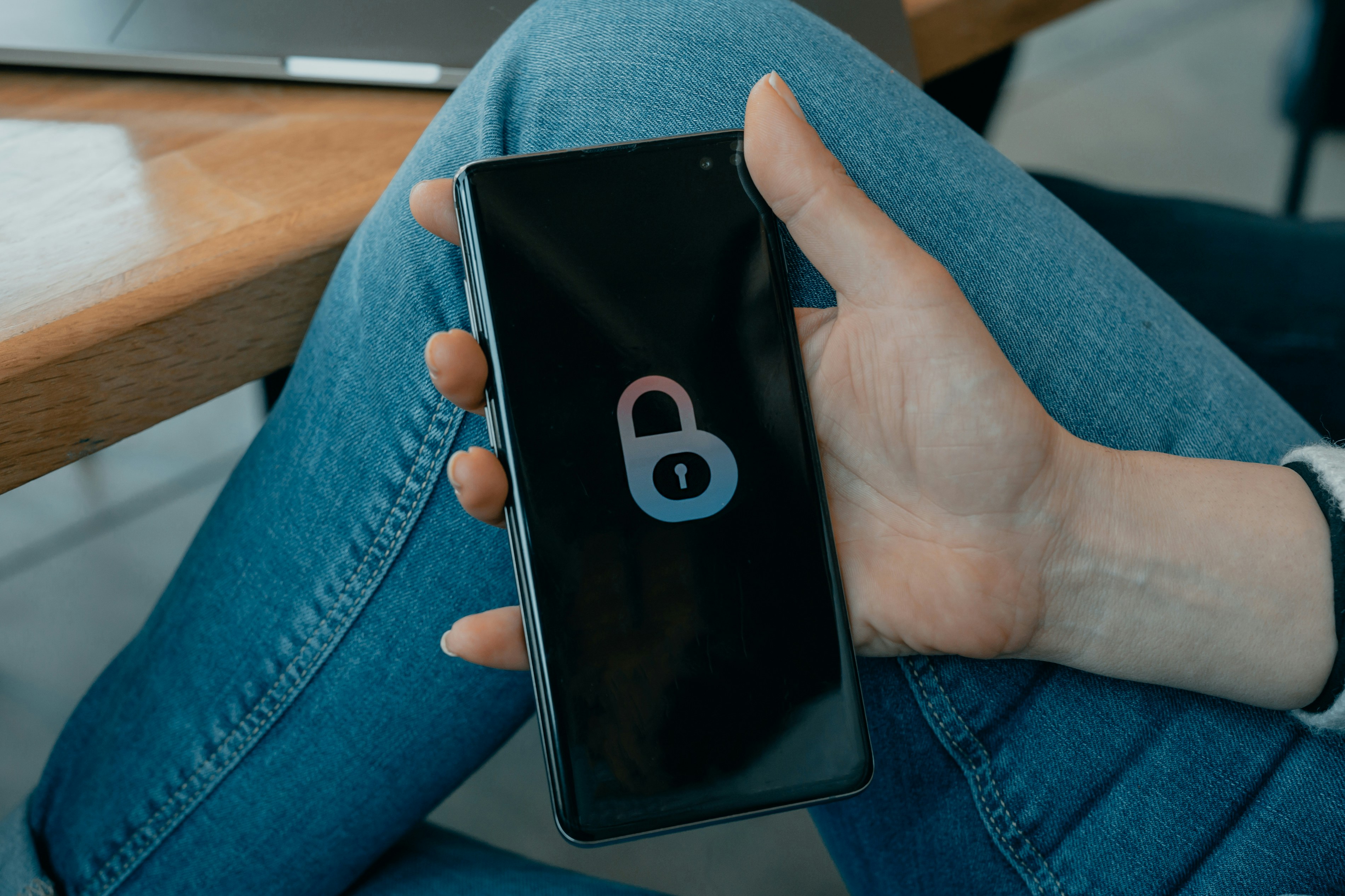 Android 17 ampliará las protecciones contra llamadas de estafa bancaria y de privacidad
