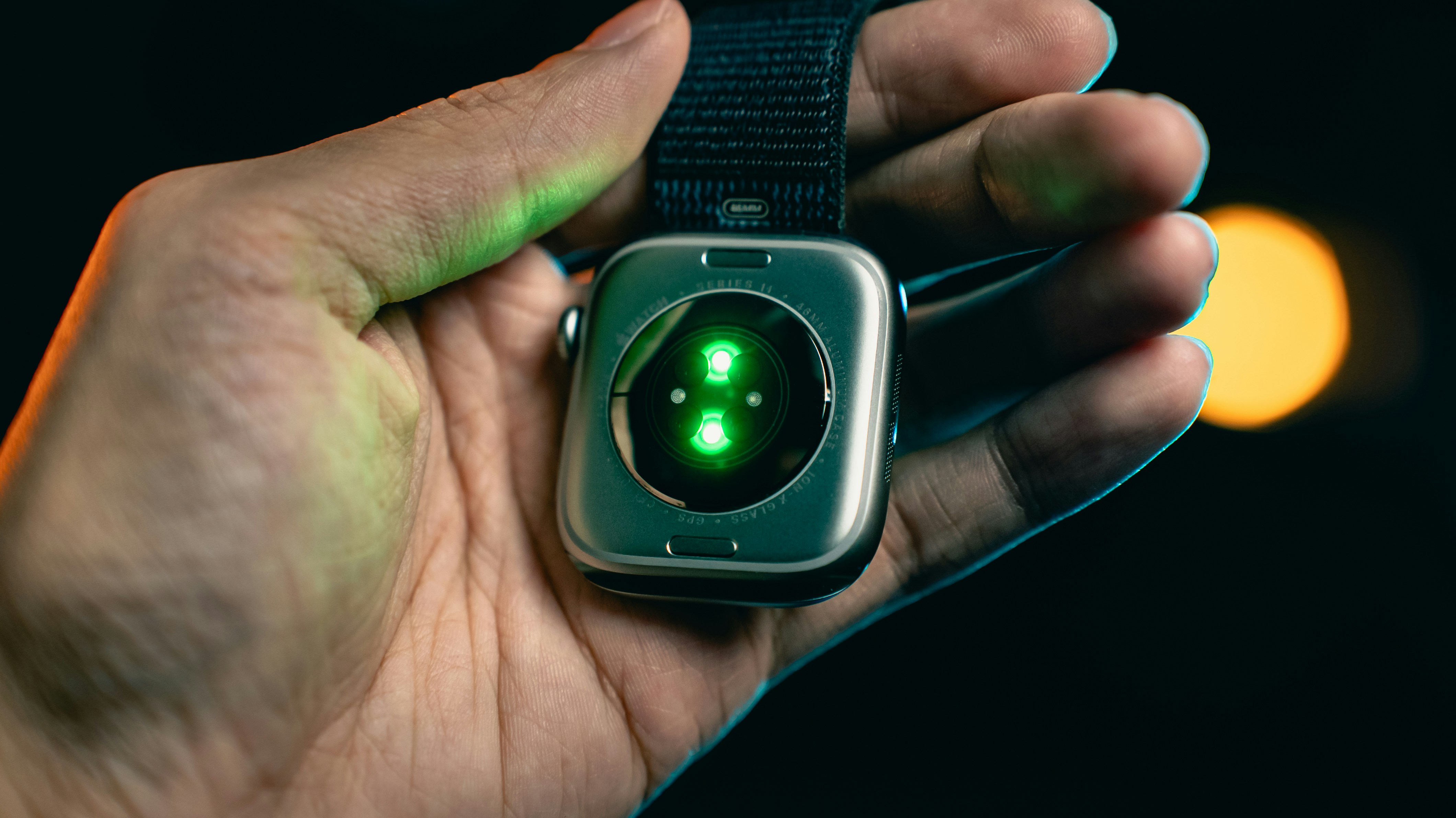 Apple Watch Series 11 soporta Siri AI y tiene $100 de descuento