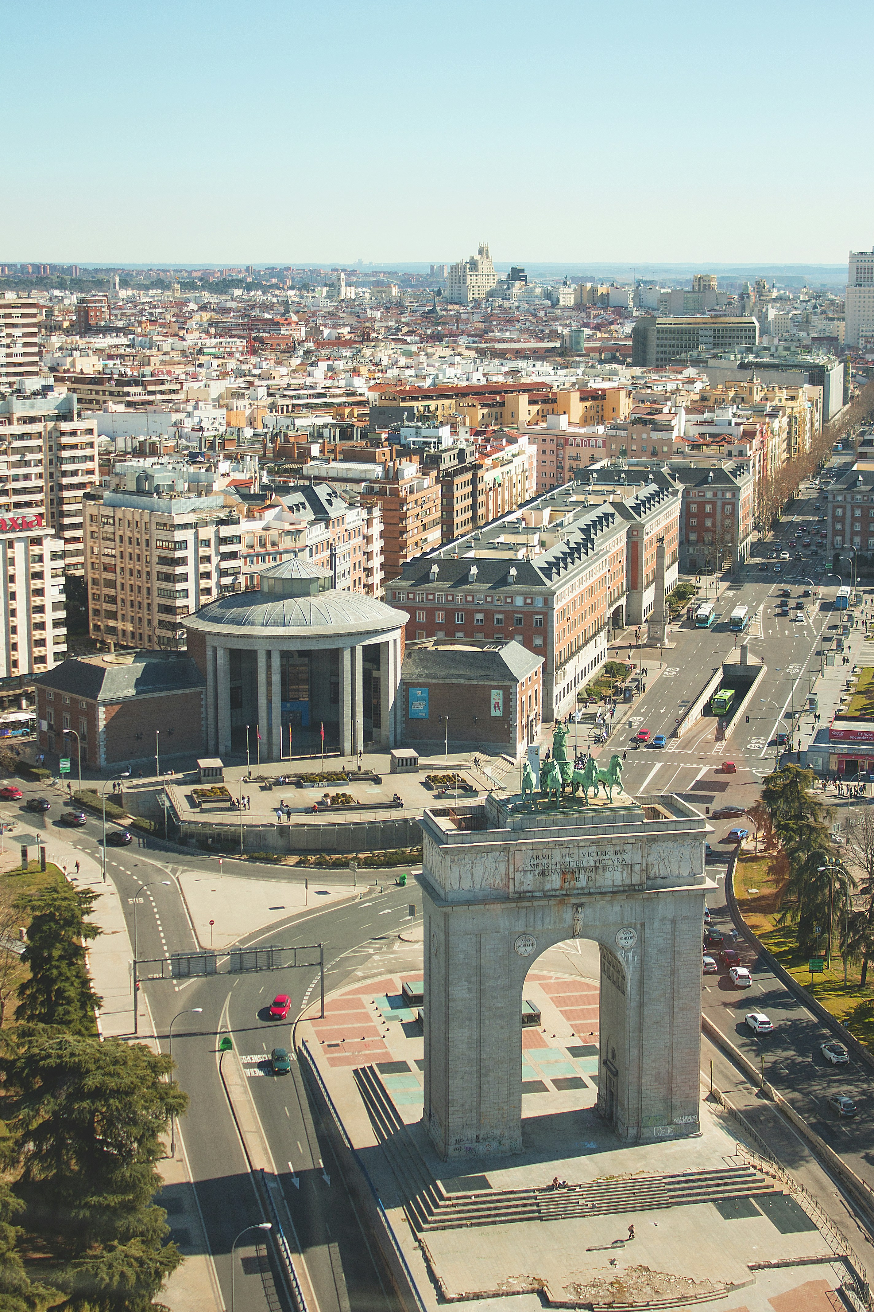 Desbloqueando el éxito con la desarrollo a medida de CRM en Madrid