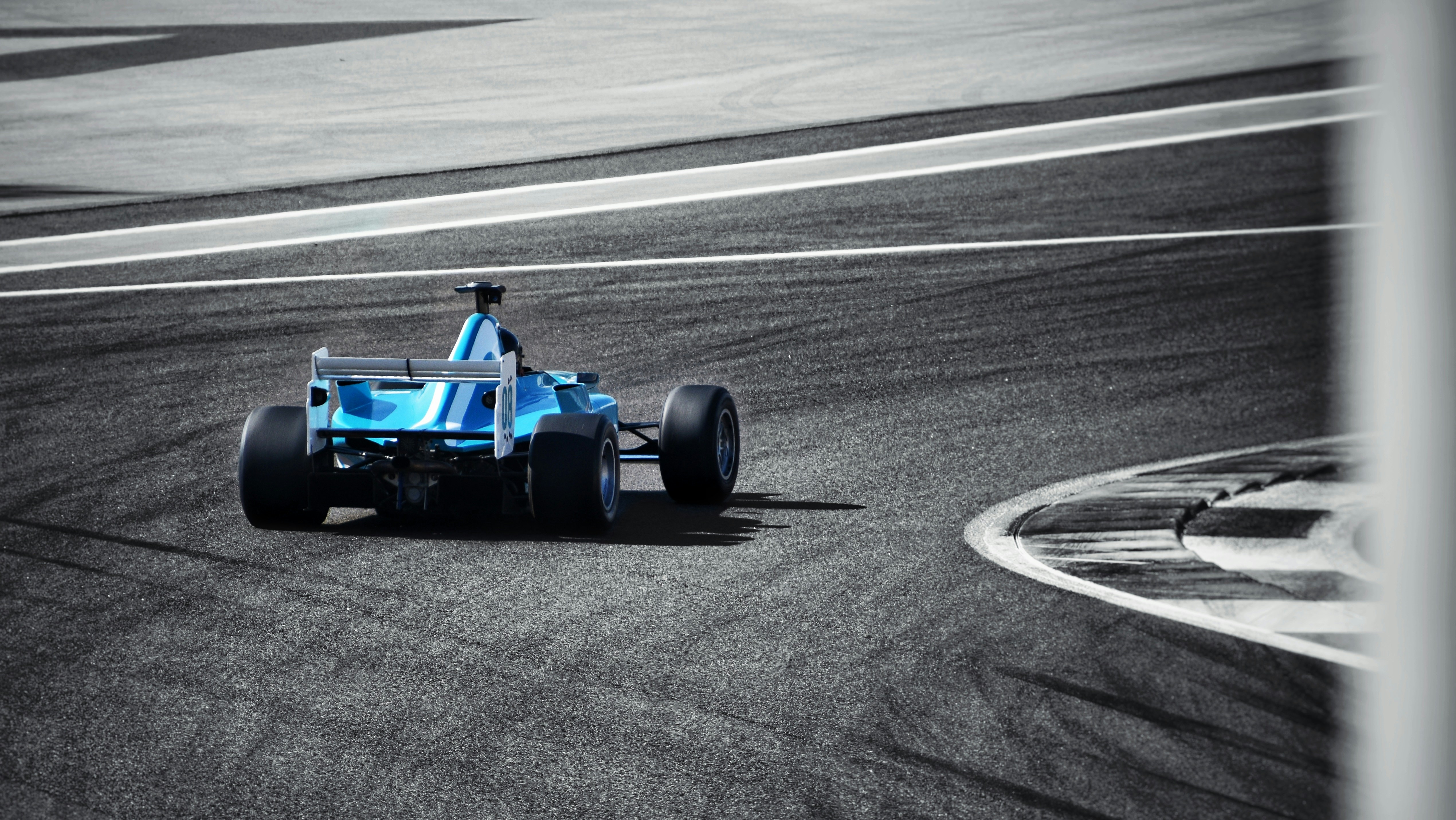 5 cosas que ya los pilotos novatos de Fórmula 1 saben que pueden acelerar tu crecimiento como fundador
