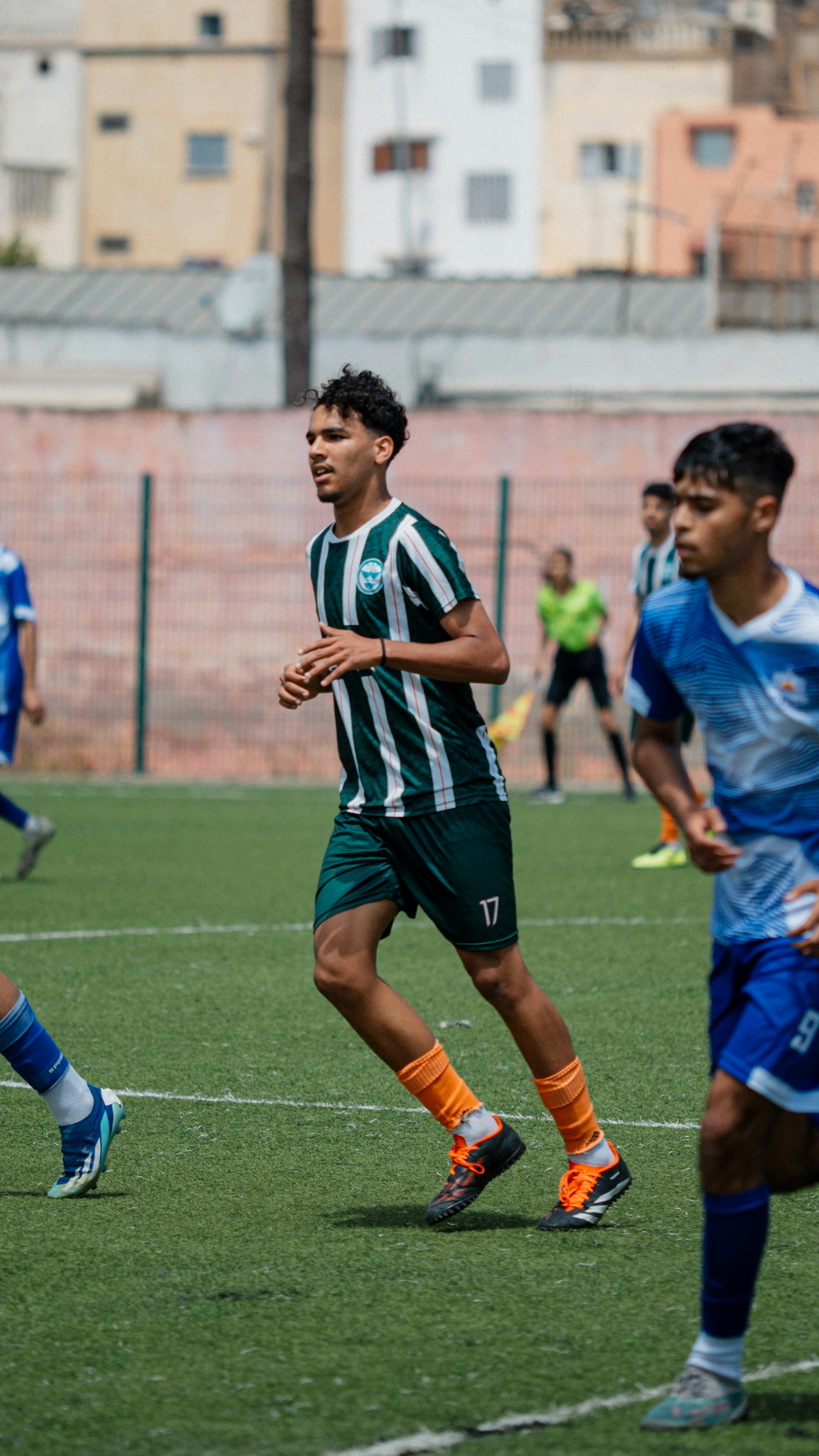 Más allá de la alineación entre modalidades: Midiendo y aprovechando la brecha de modalidad en modelos de visión-lenguaje