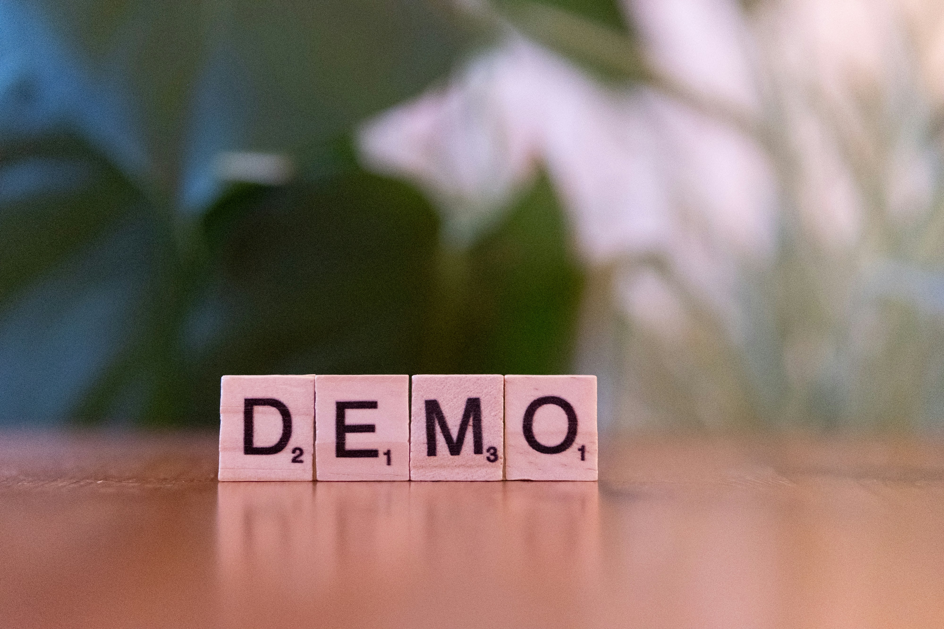 ¿Cómo puedo probar o hacer una demo del desarrollo de IA para PYMEs antes de comprar?