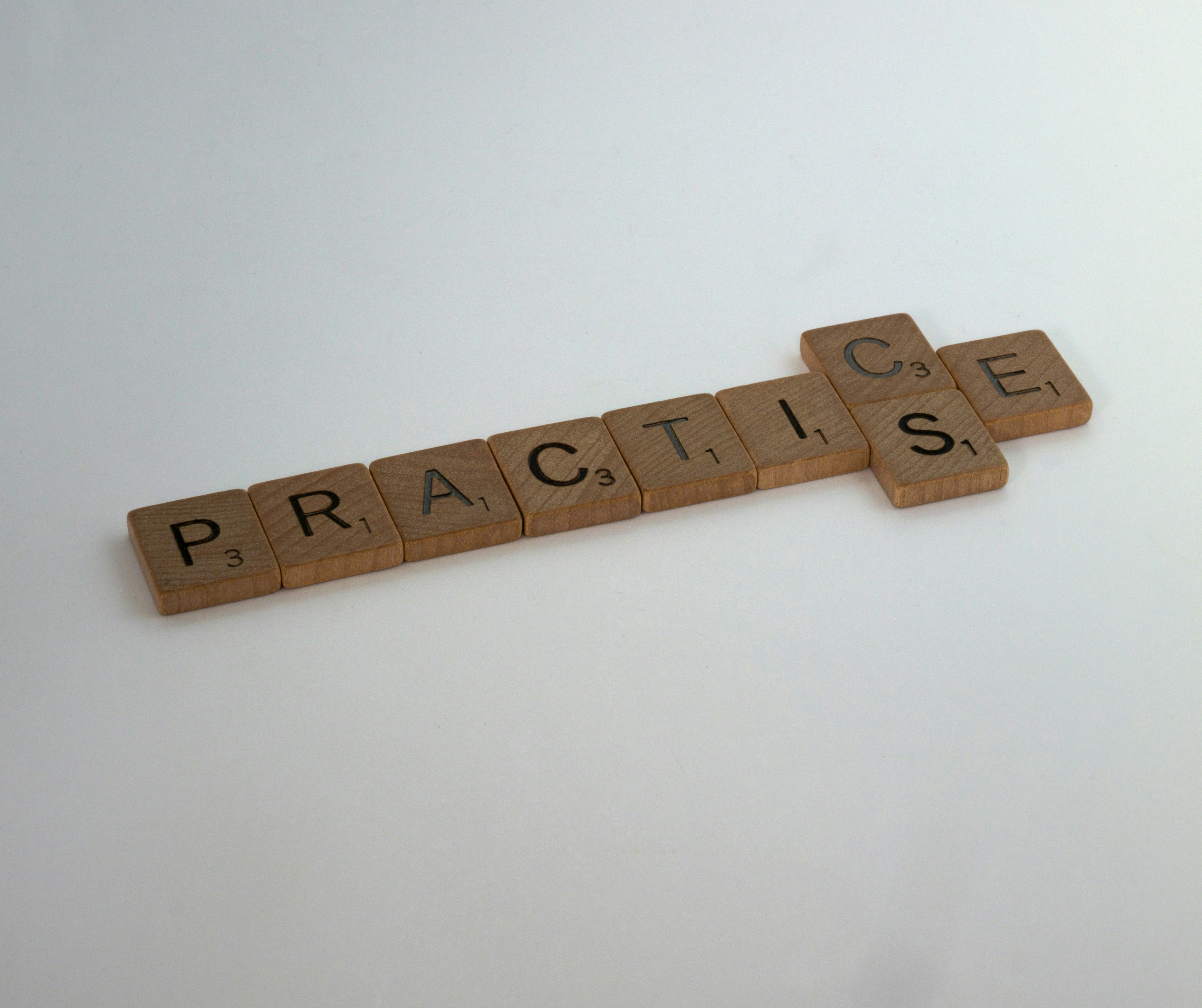 ¿Cómo funciona crear GPT personalizado en la práctica?