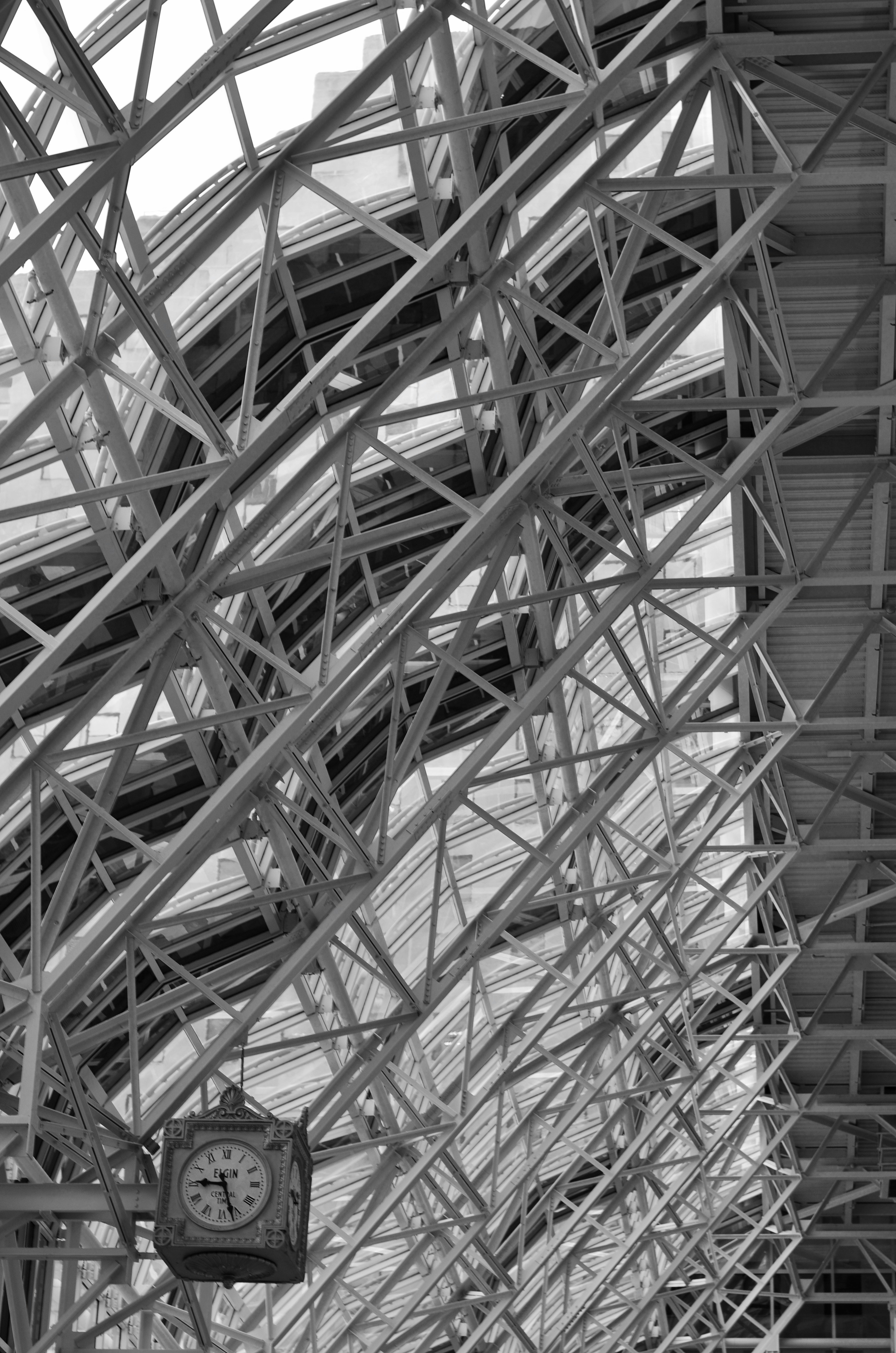 Aprendizaje de Estructura Causal Temporal con Optimización Diferenciable