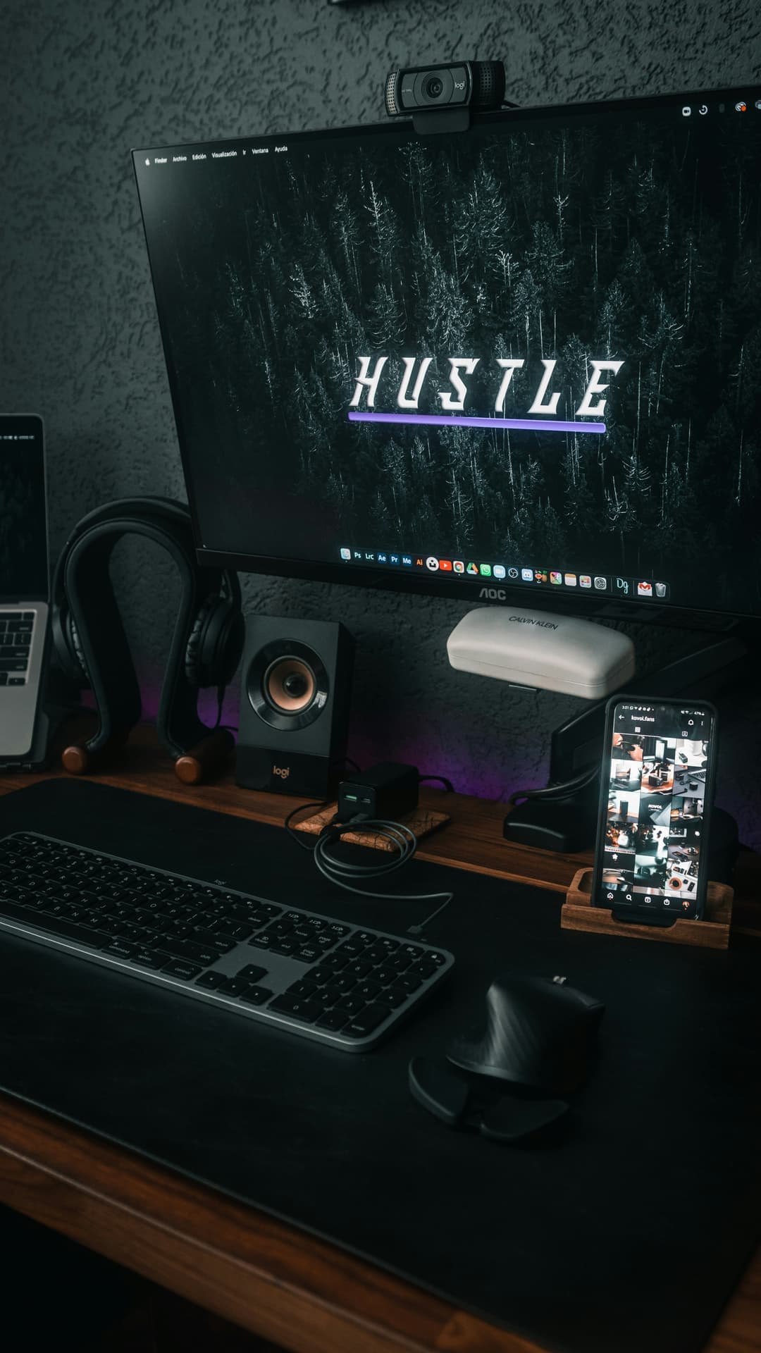 Éxito del trabajo paralelo: Cómo Arjun compró un sitio web de afiliados de nicho y ganó $40,000 en 30 días