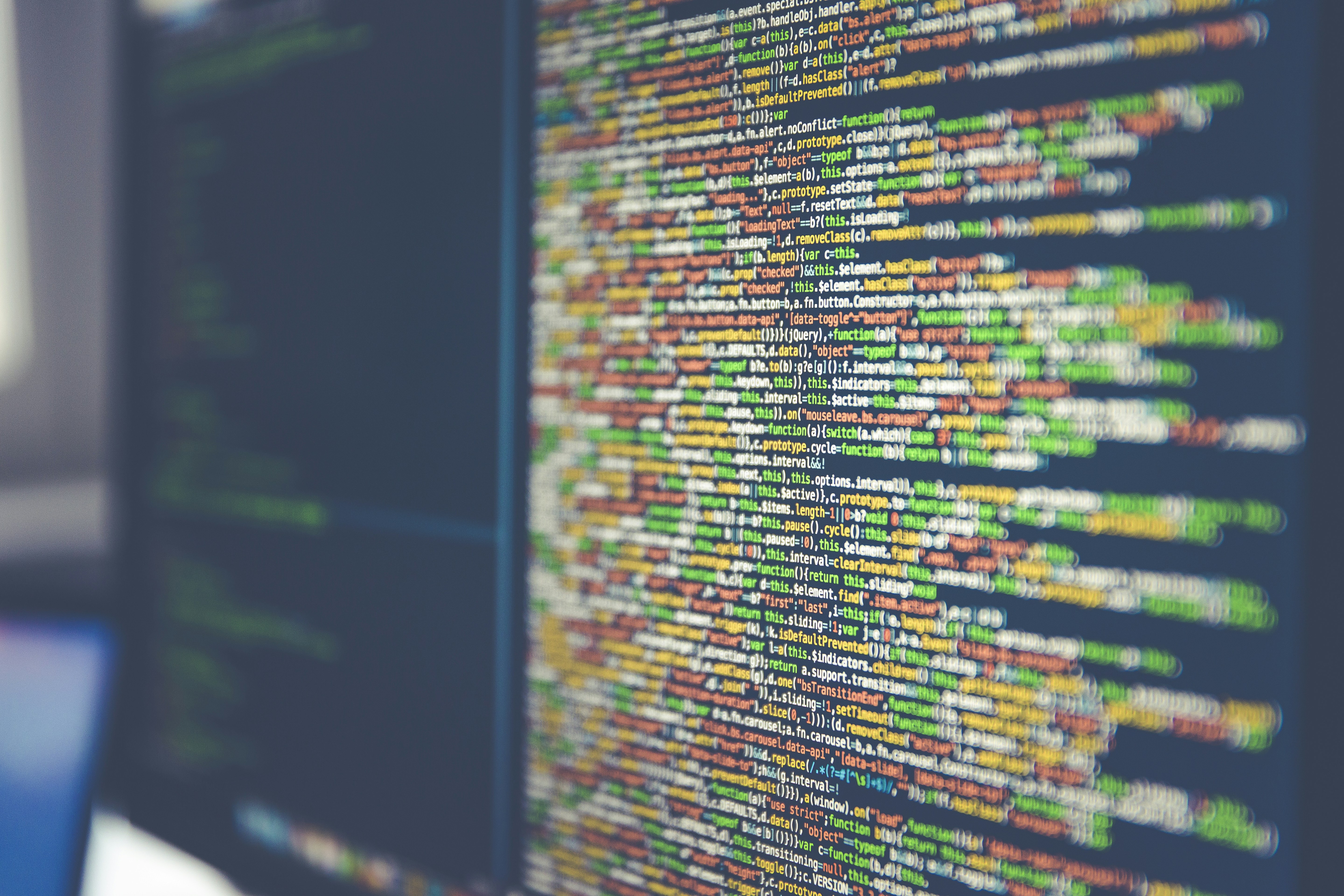 ¿Cómo garantiza la auditoría de seguridad del código fuente la precisión de los datos?