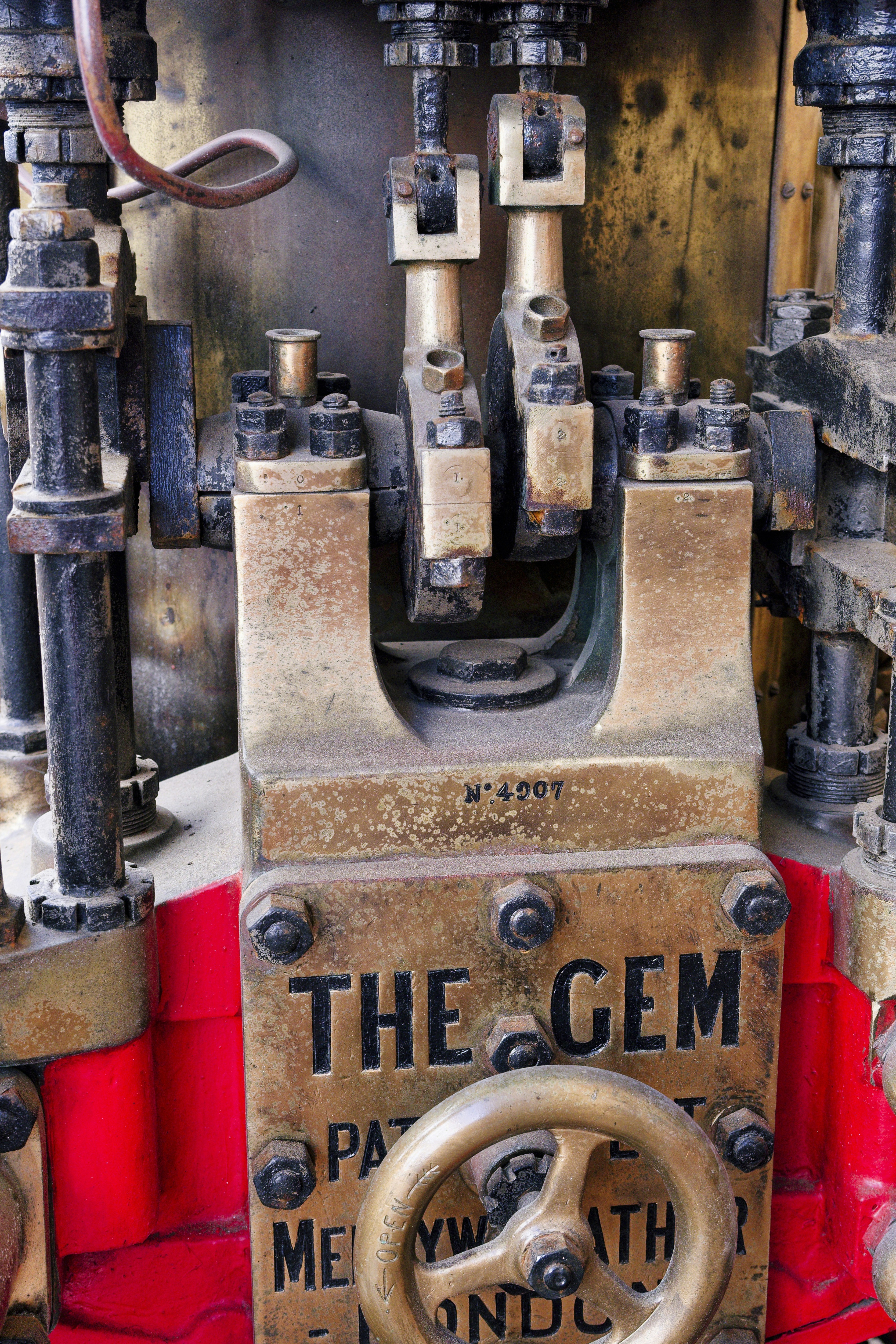 ¿Qué industrias utilizan cómo automatizar actualizaciones de crm?