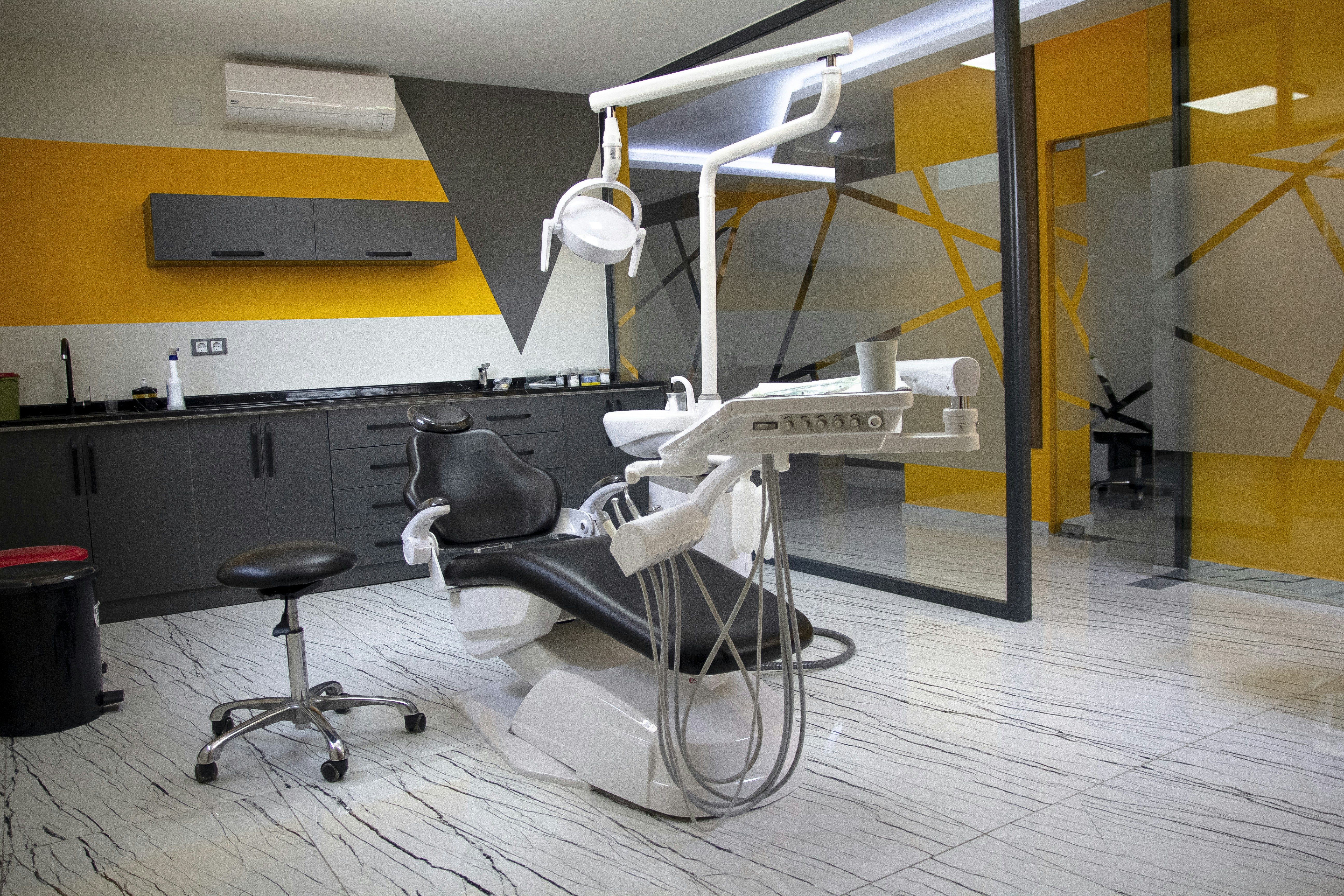 Servicios de automatización de citas en clínica dental profesional en Málaga