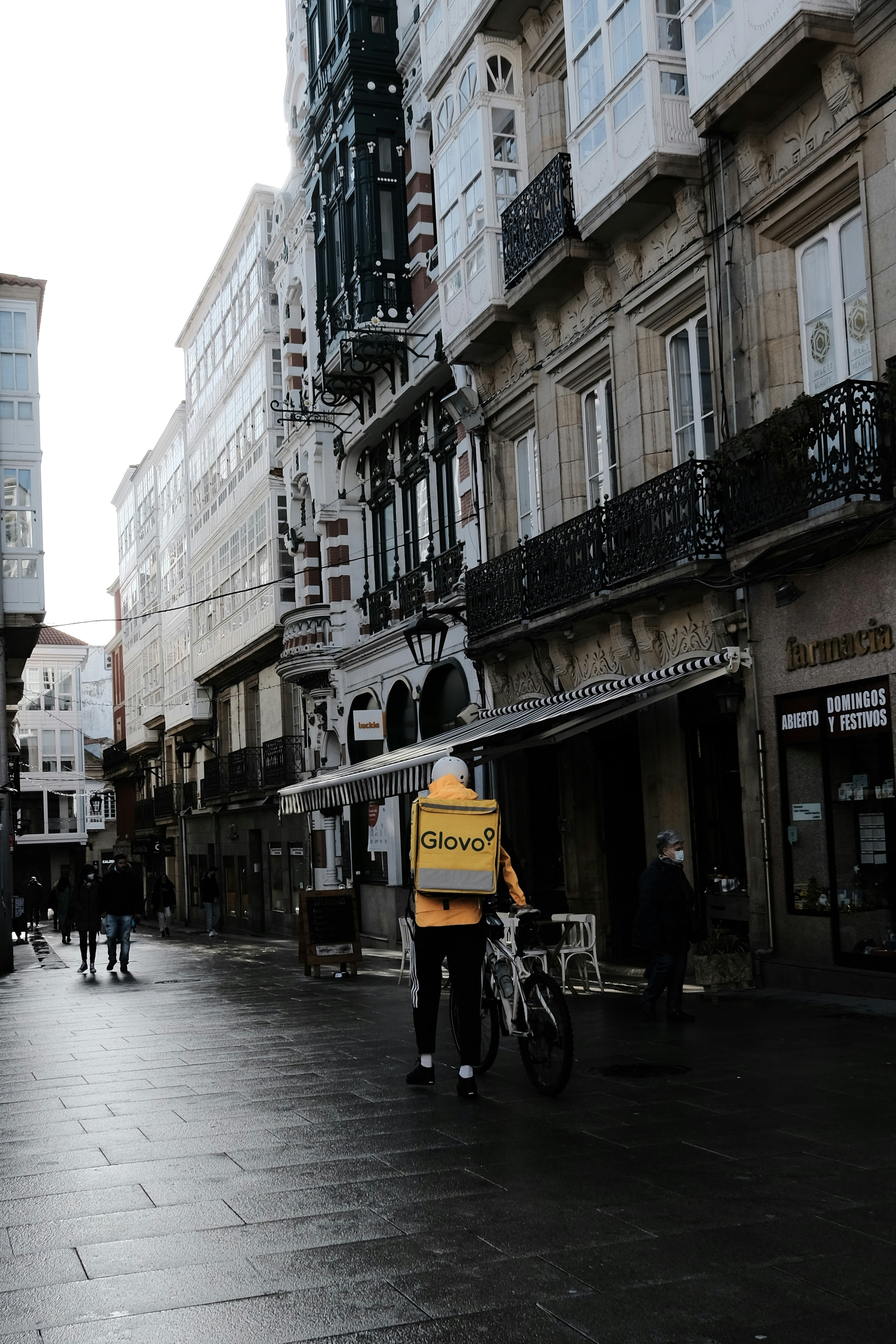 Automatizar la formación de empleados de empresa en A Coruña