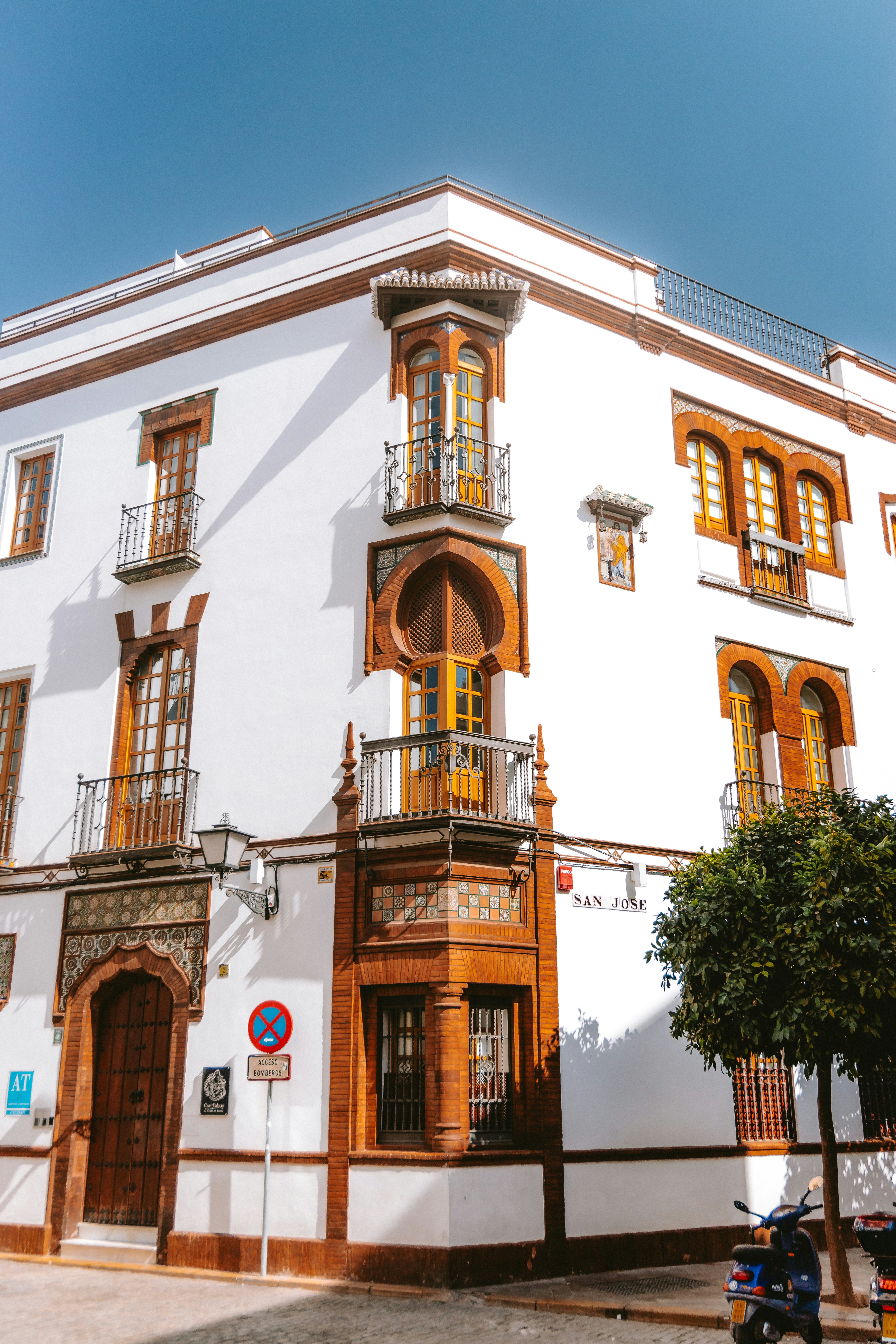 Automatización de reserva de clínica de fisioterapia en Sevilla