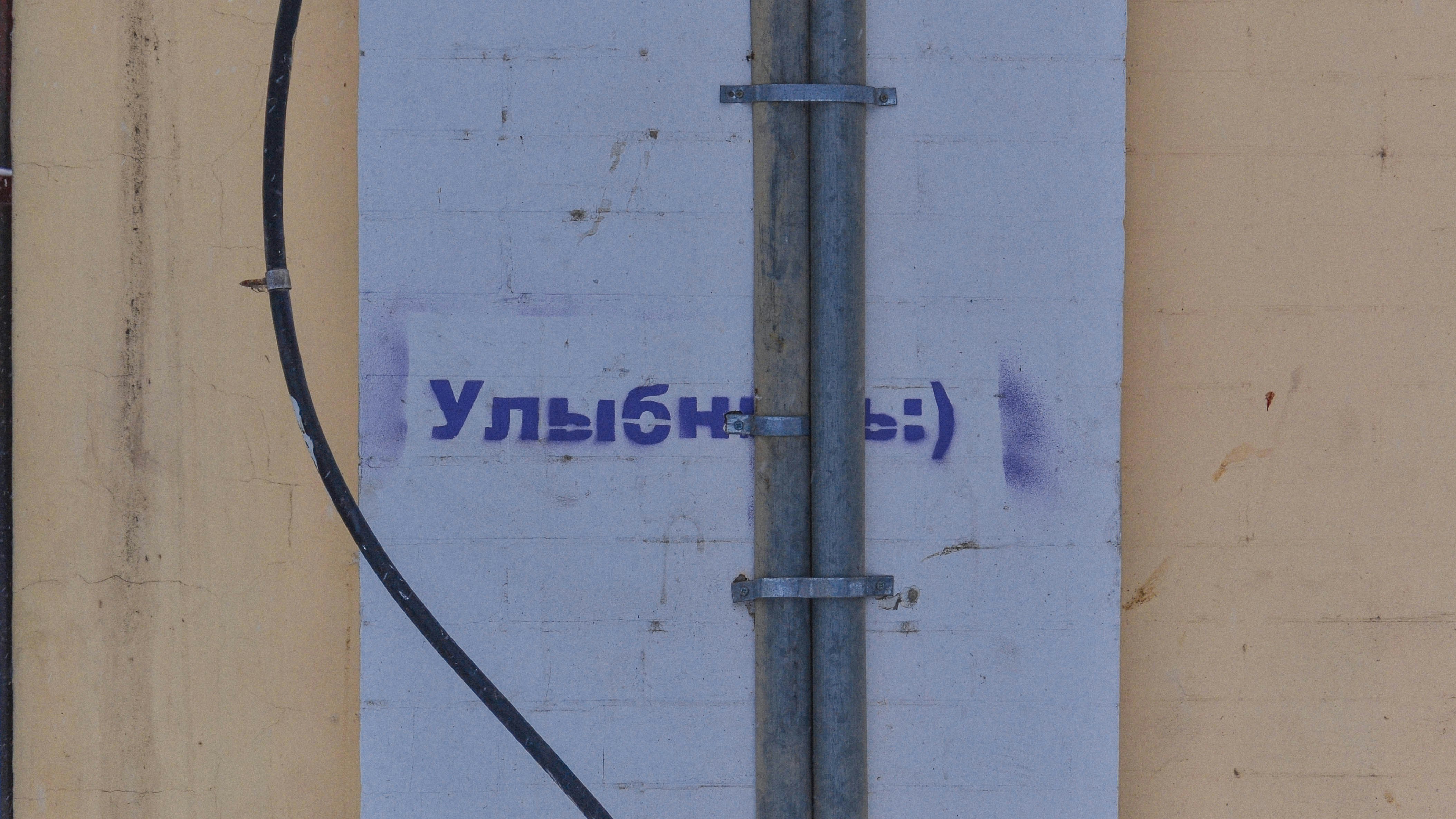 Automatizando el etiquetado de contenido en Laravel utilizando incrustaciones de OpenAI y trabajos por lotes