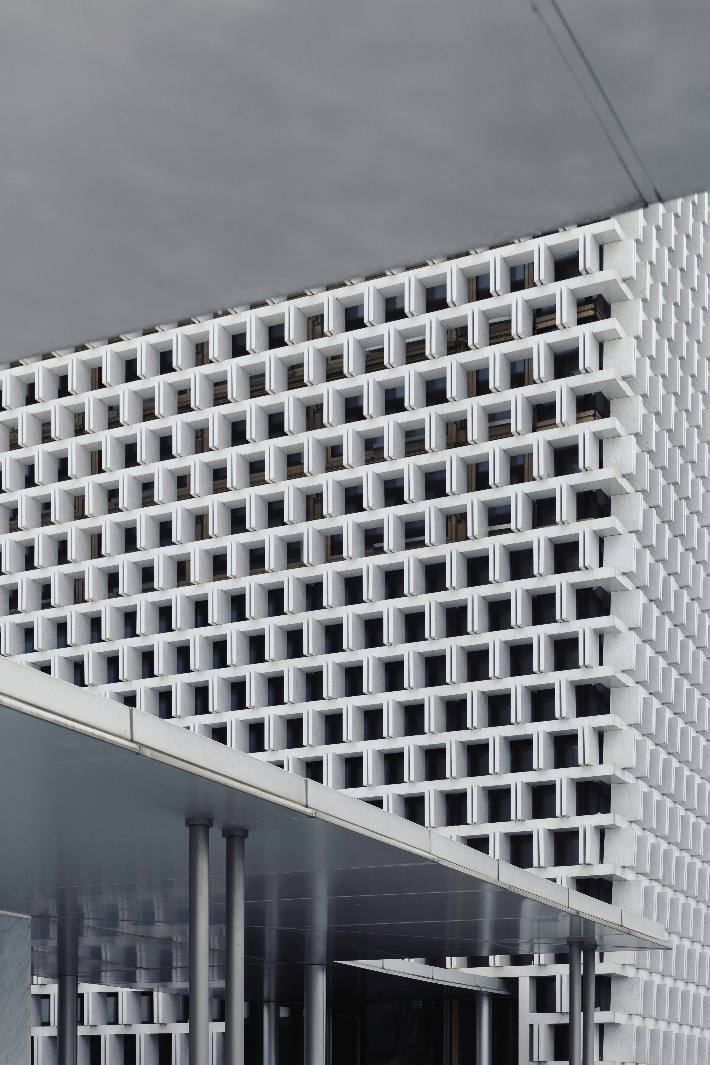 Automatizado optimización del mezclado de materiales para estructuras de concreto 3D impreso a gran escala mediante aprendizaje reforzado bayesiano