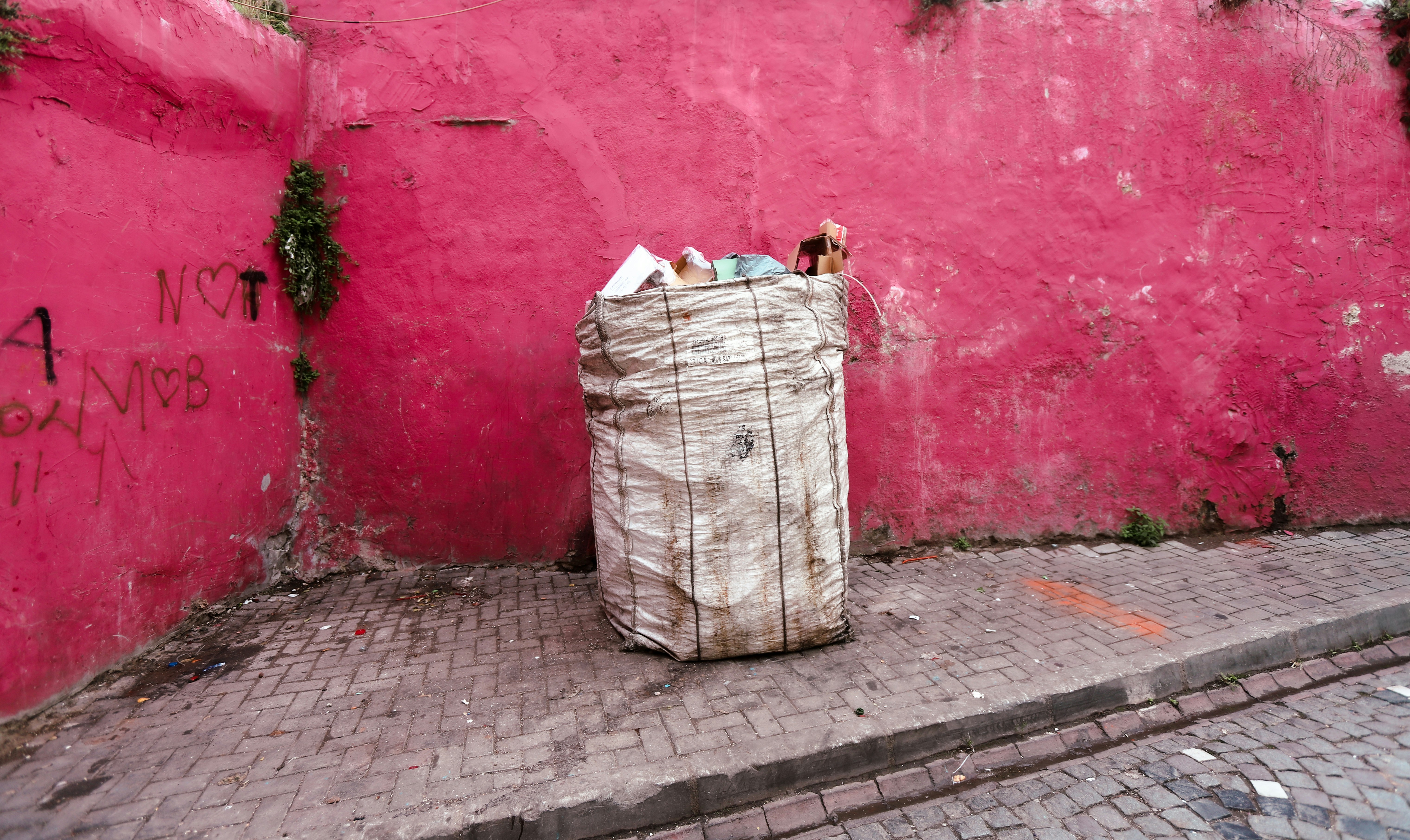 Basura de IA: El contenido basura generado por IA que inunda Internet