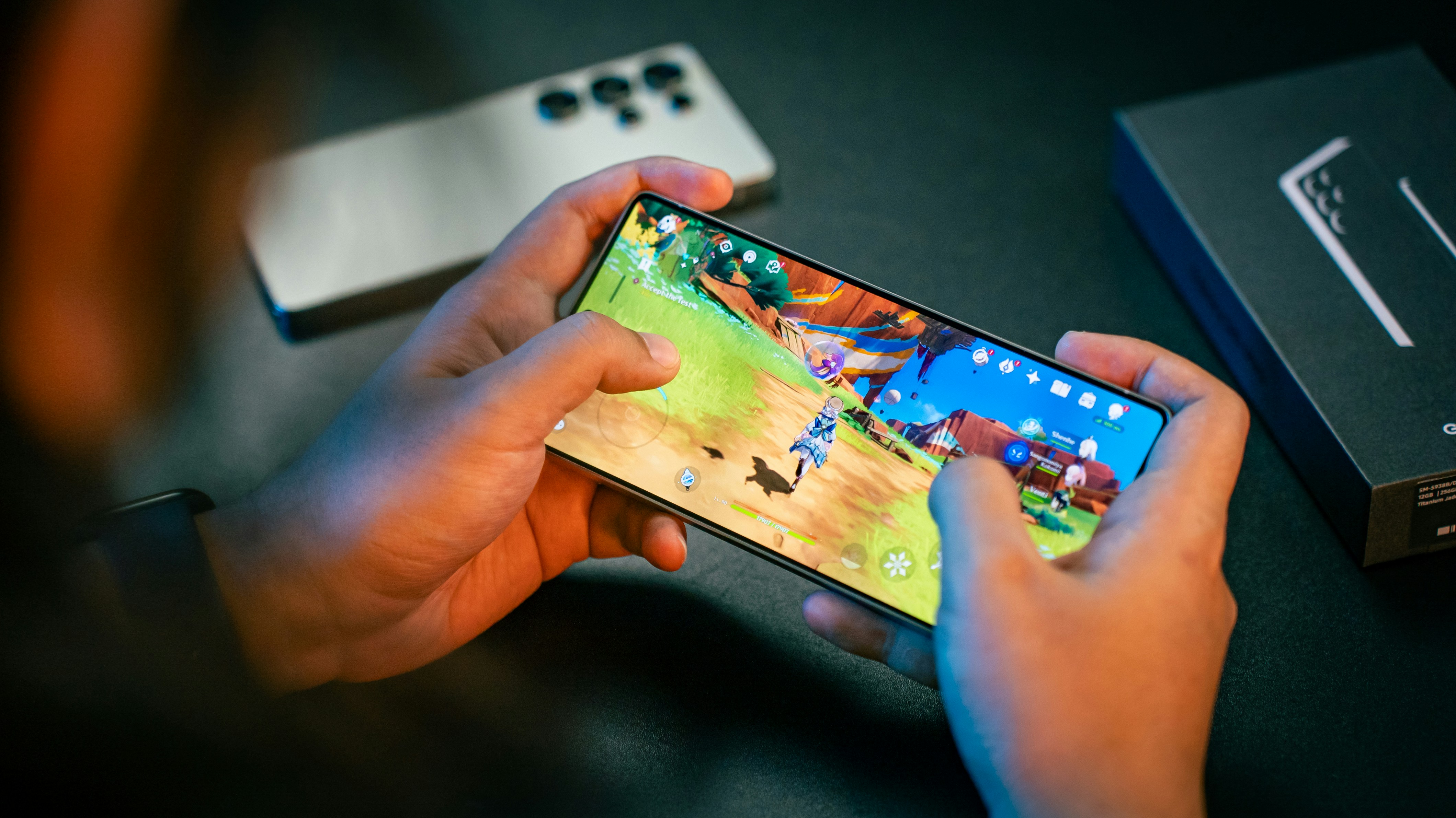 Ayaneo Pocket Play: consola portátil con teléfono deslizable