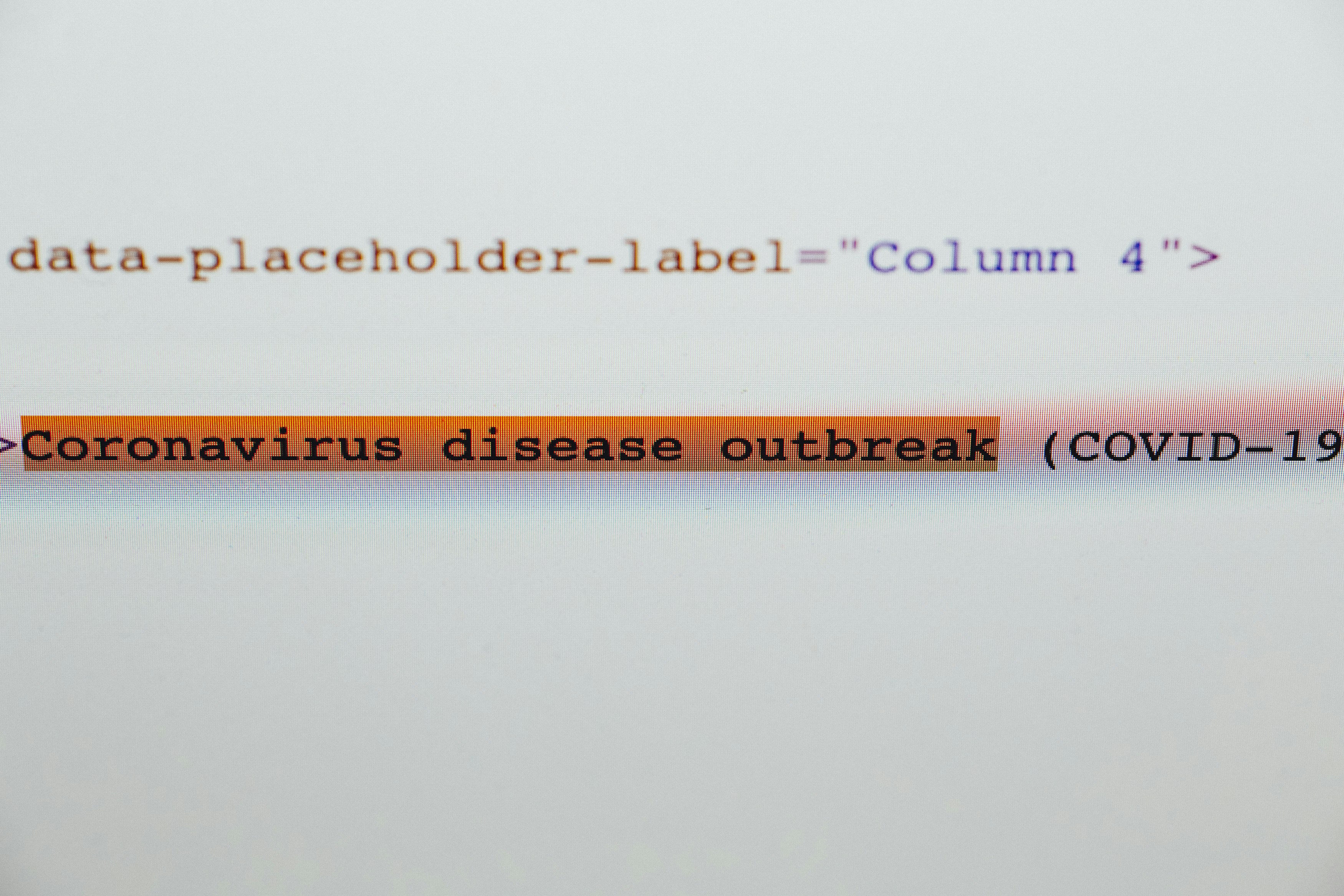 Bajocódigo versus No-Code para SaaS con AI: Ventajas, limitaciones y cómo escalar