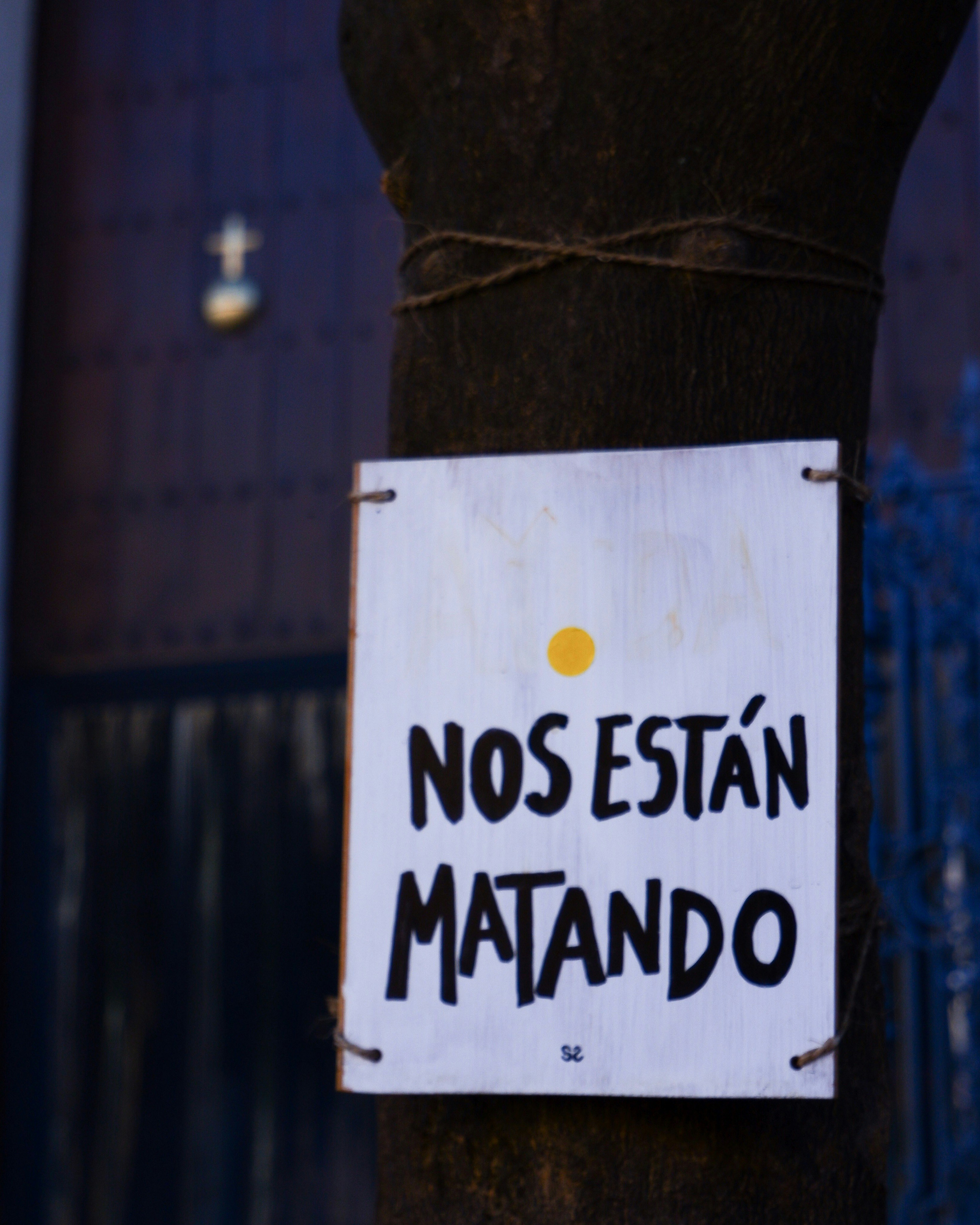 ¿Son los bandidos estocásticos multiobjetivo más difíciles que los bandidos monoobjetivo?