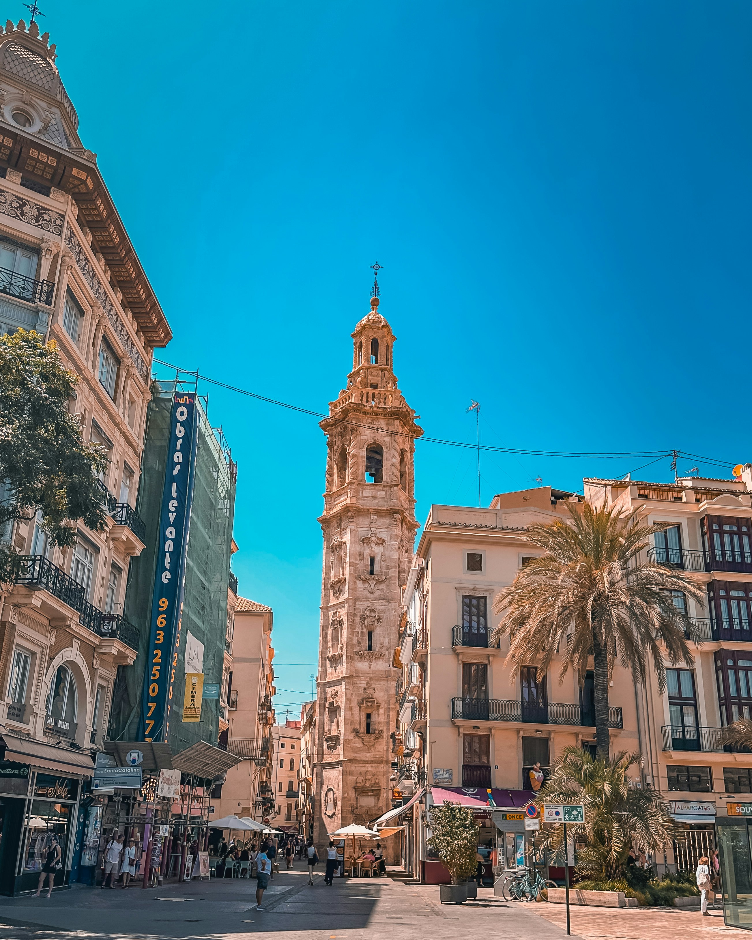 Ayuda profesional para crear una app con servicios de ChatGPT en Valencia