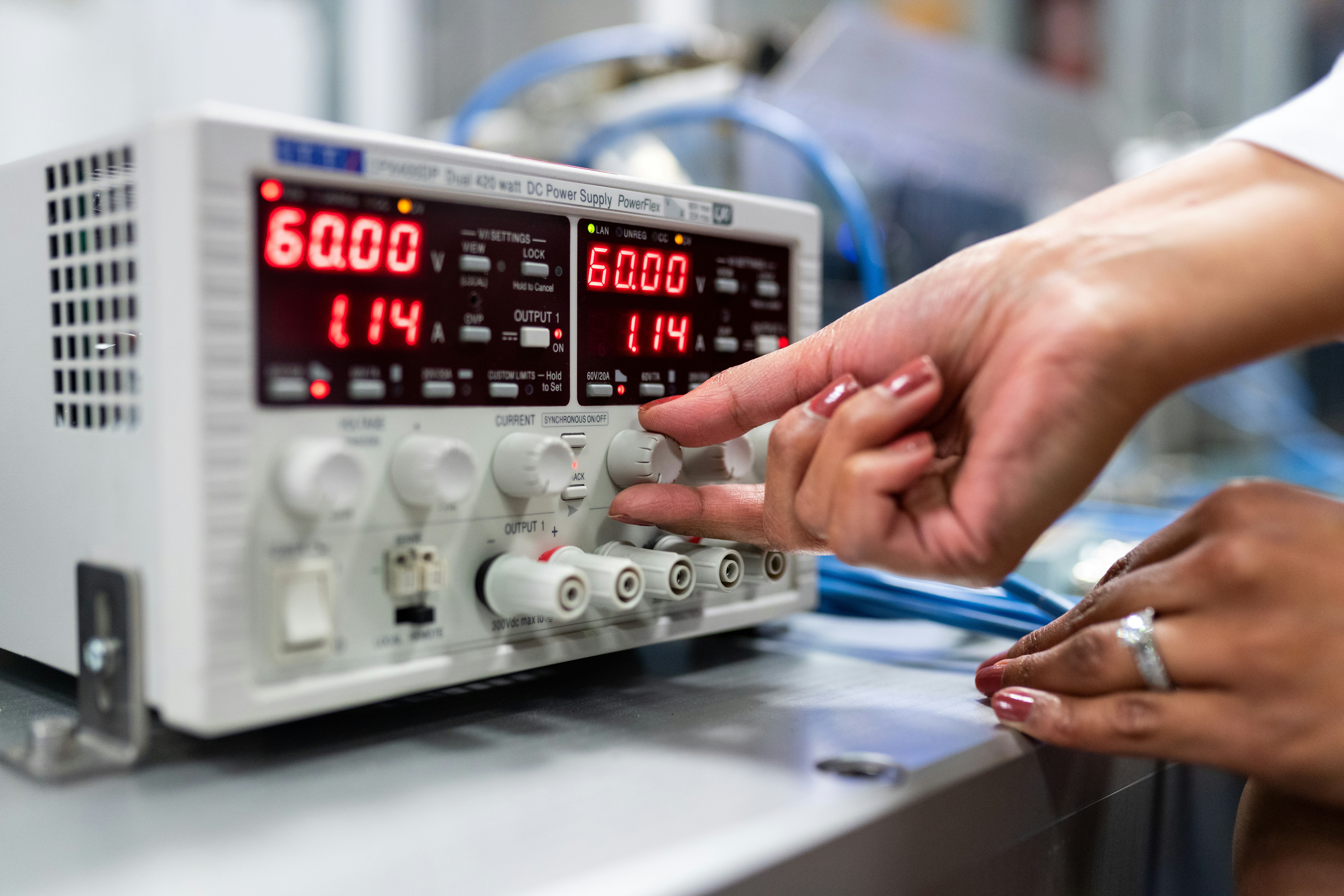 Calibración contextual multimodal: qué conservar antes de fusionar