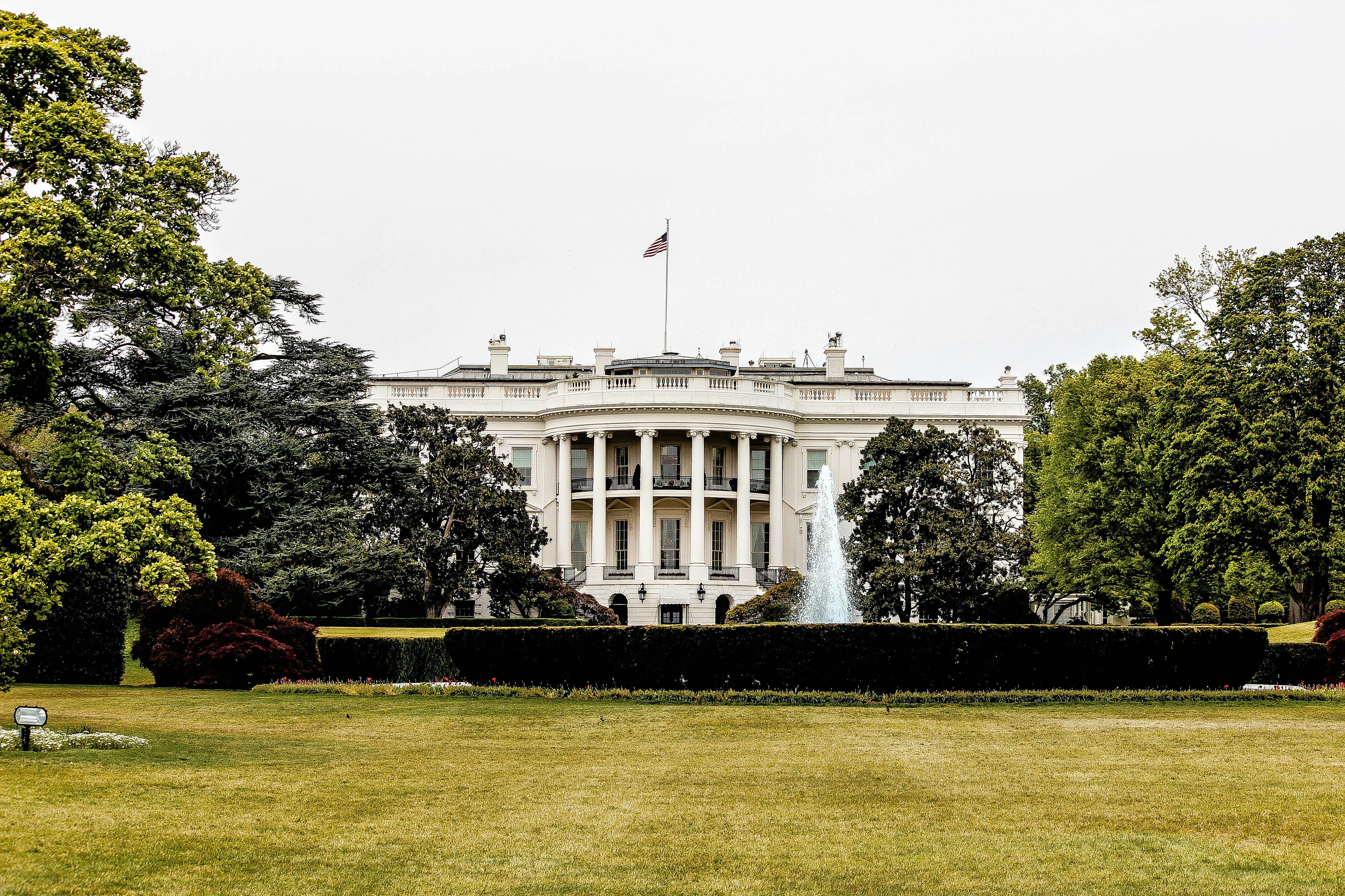Casa Blanca emite memorando para reforzar ciberseguridad NSS