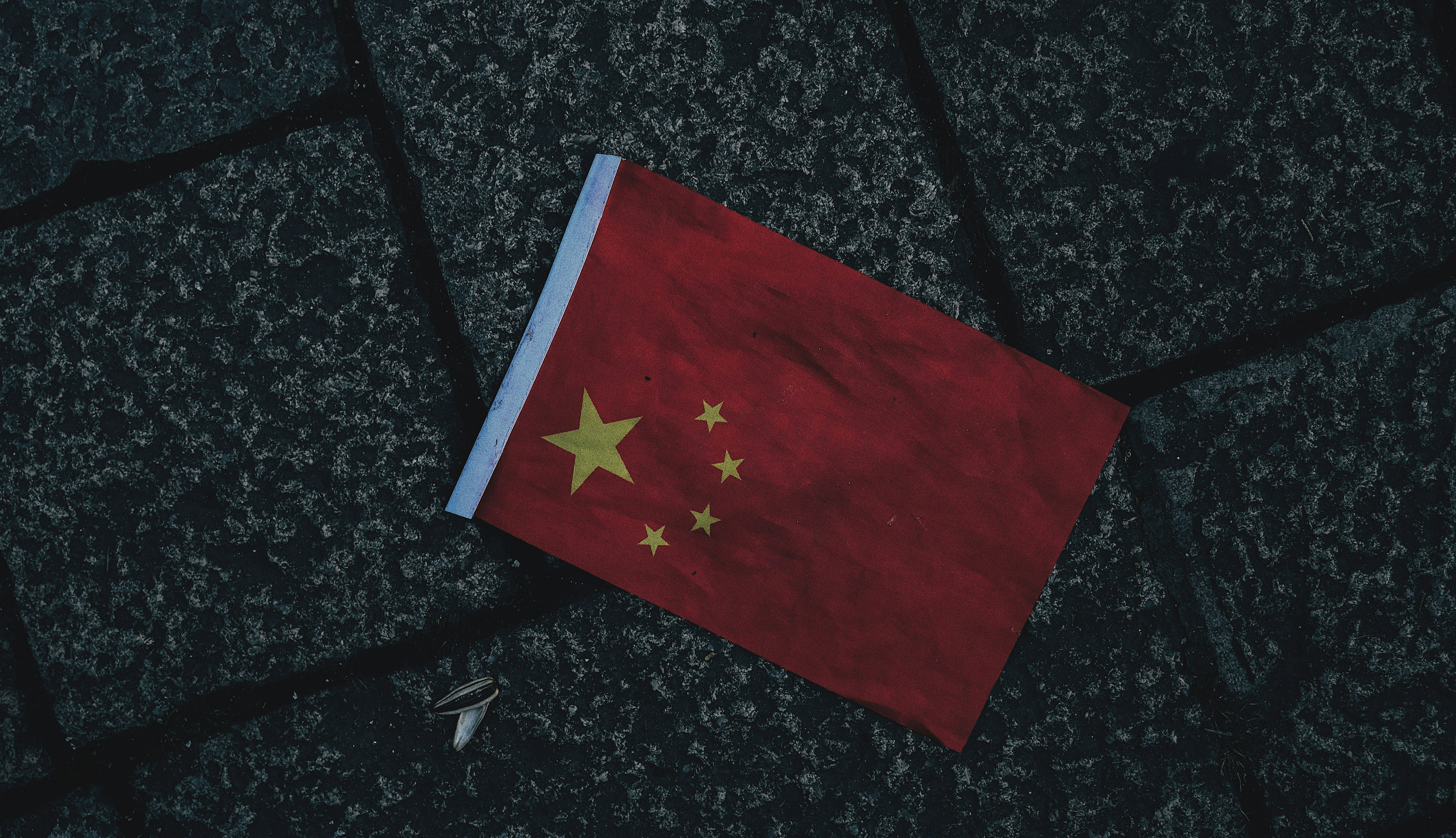 Cómo China está desafianto el dominio de las tarjetas de procesador de Inteligencia Artificial de Nvidia