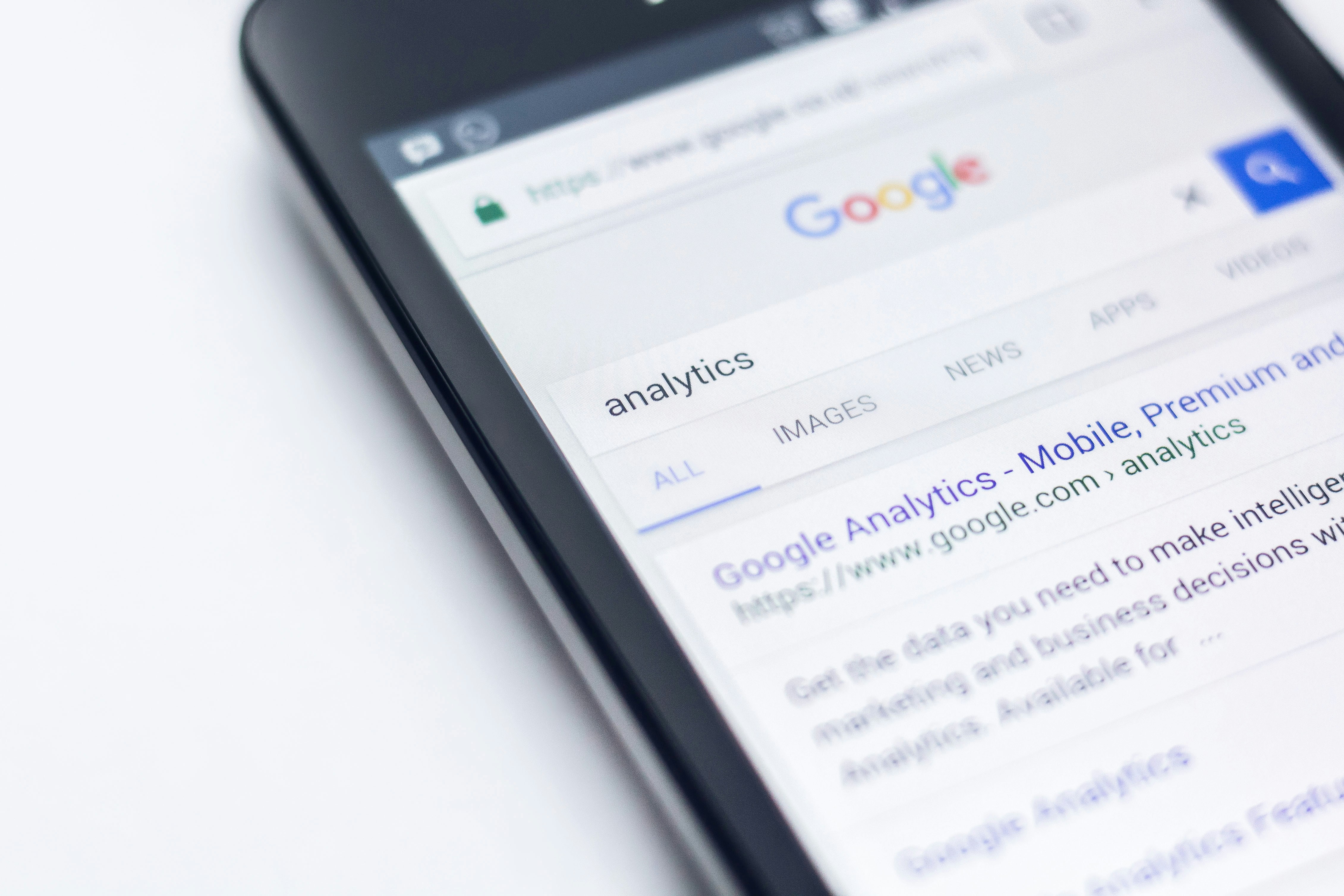 Cómo aparecer en ChatGPT, Google Gemini y búsquedas con IA