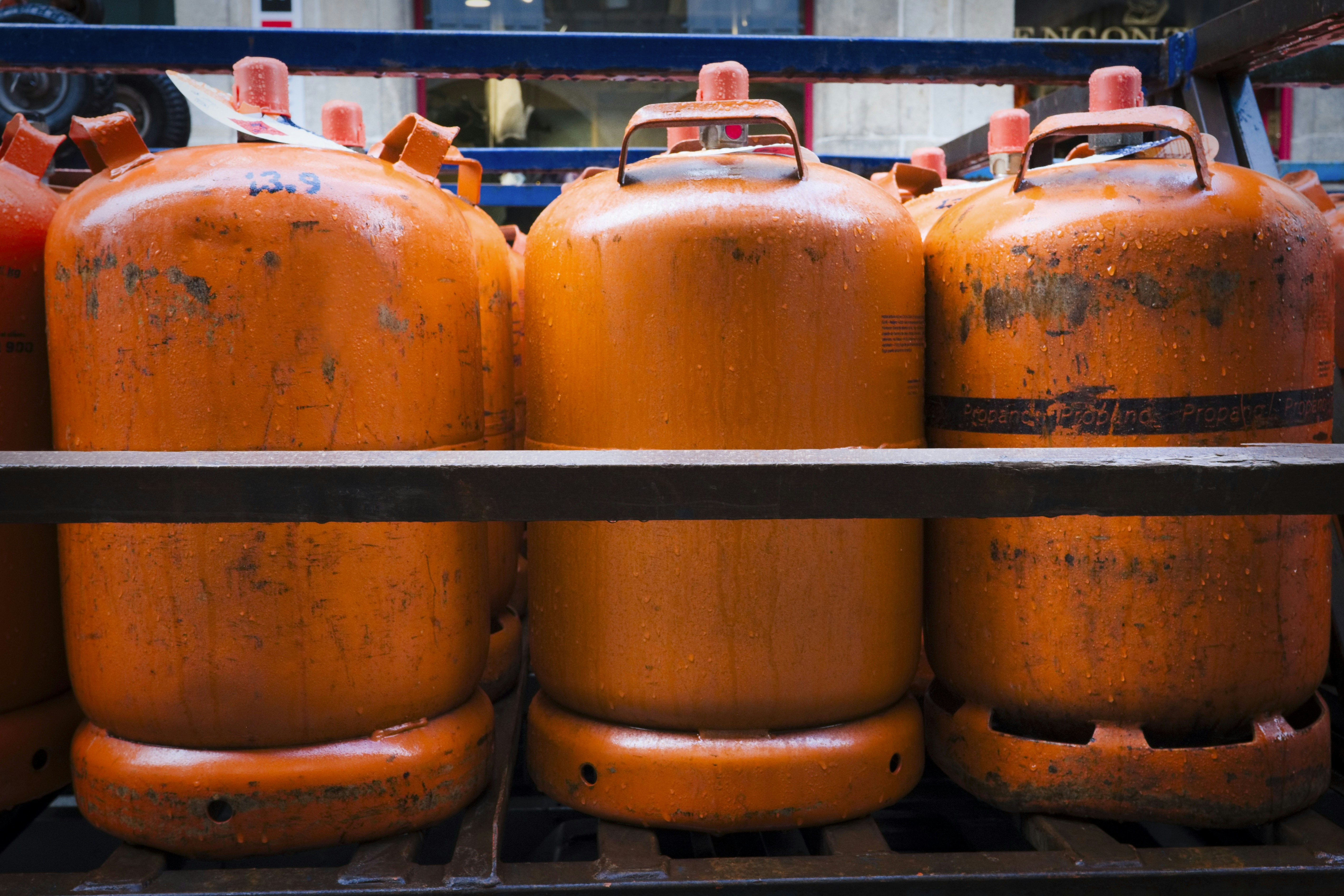 Cómo gestionan los distribuidores de gas el inventario de cilindros