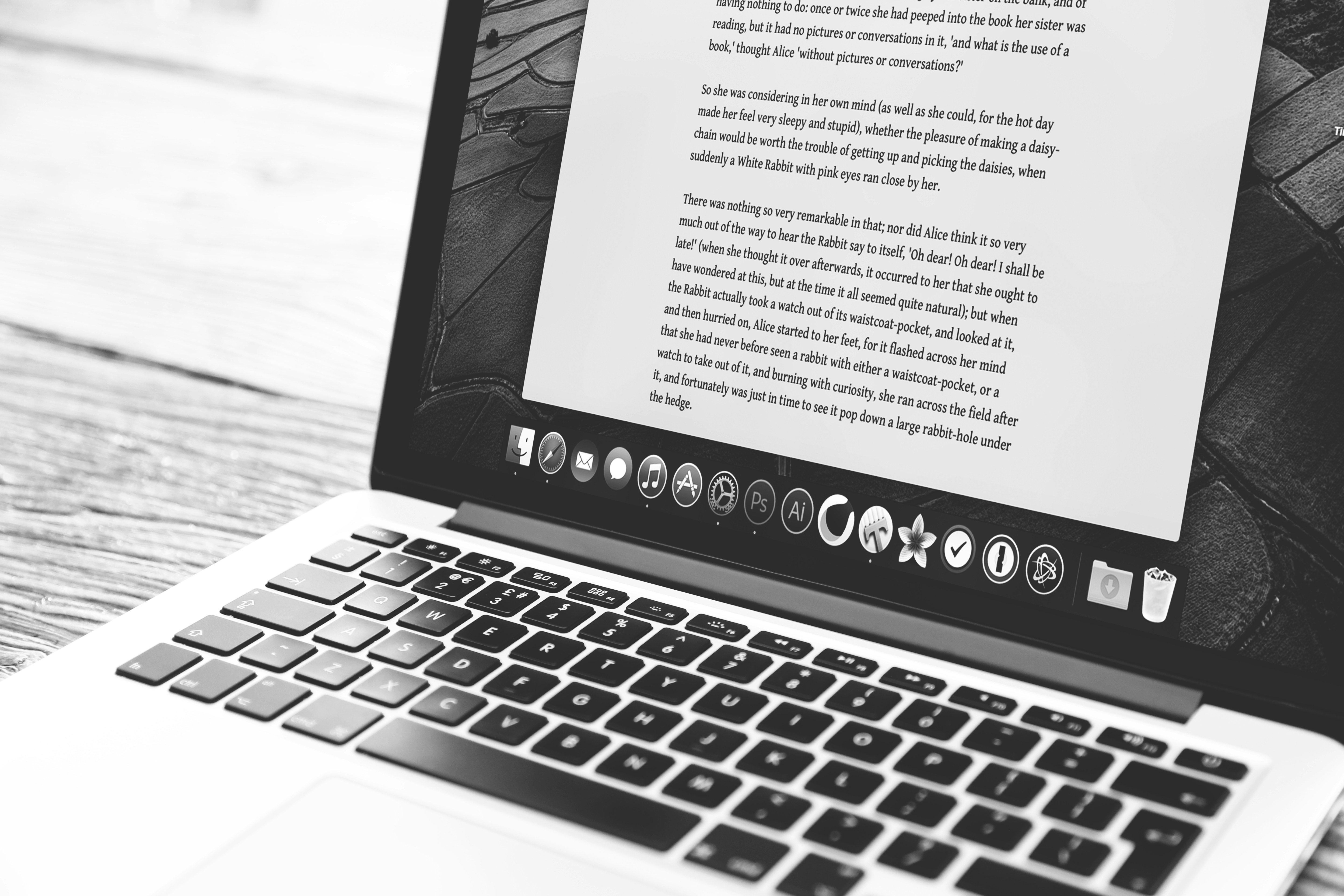 Escribe solicitudes de software que desarrolladores ejecuten bien a la primera