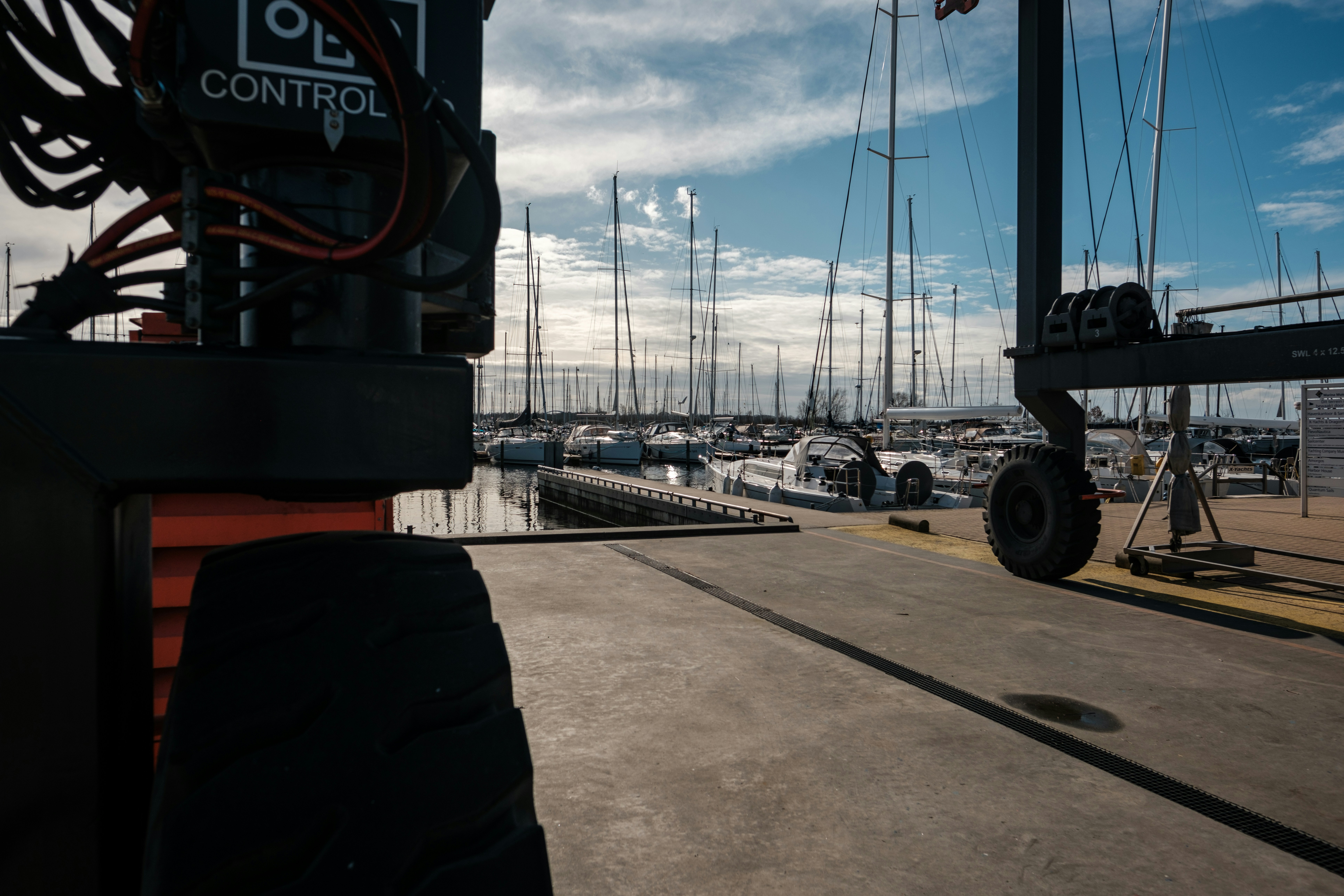 Compañía de copiloto de IA para servicios de adquisiciones en A Coruña