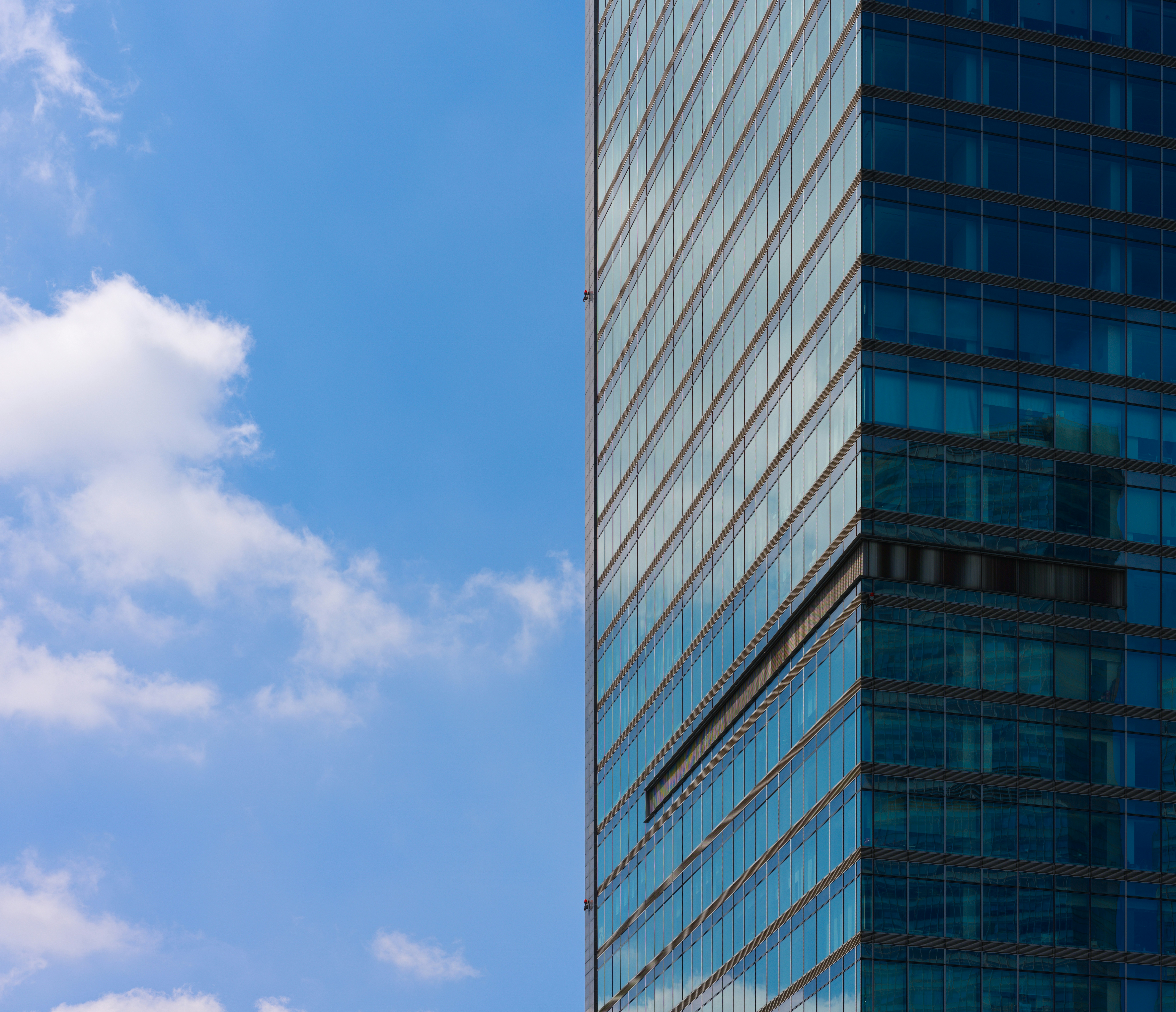 Empresa de soluciones de aplicaciones frente al desarrollo interno: Comparación completa