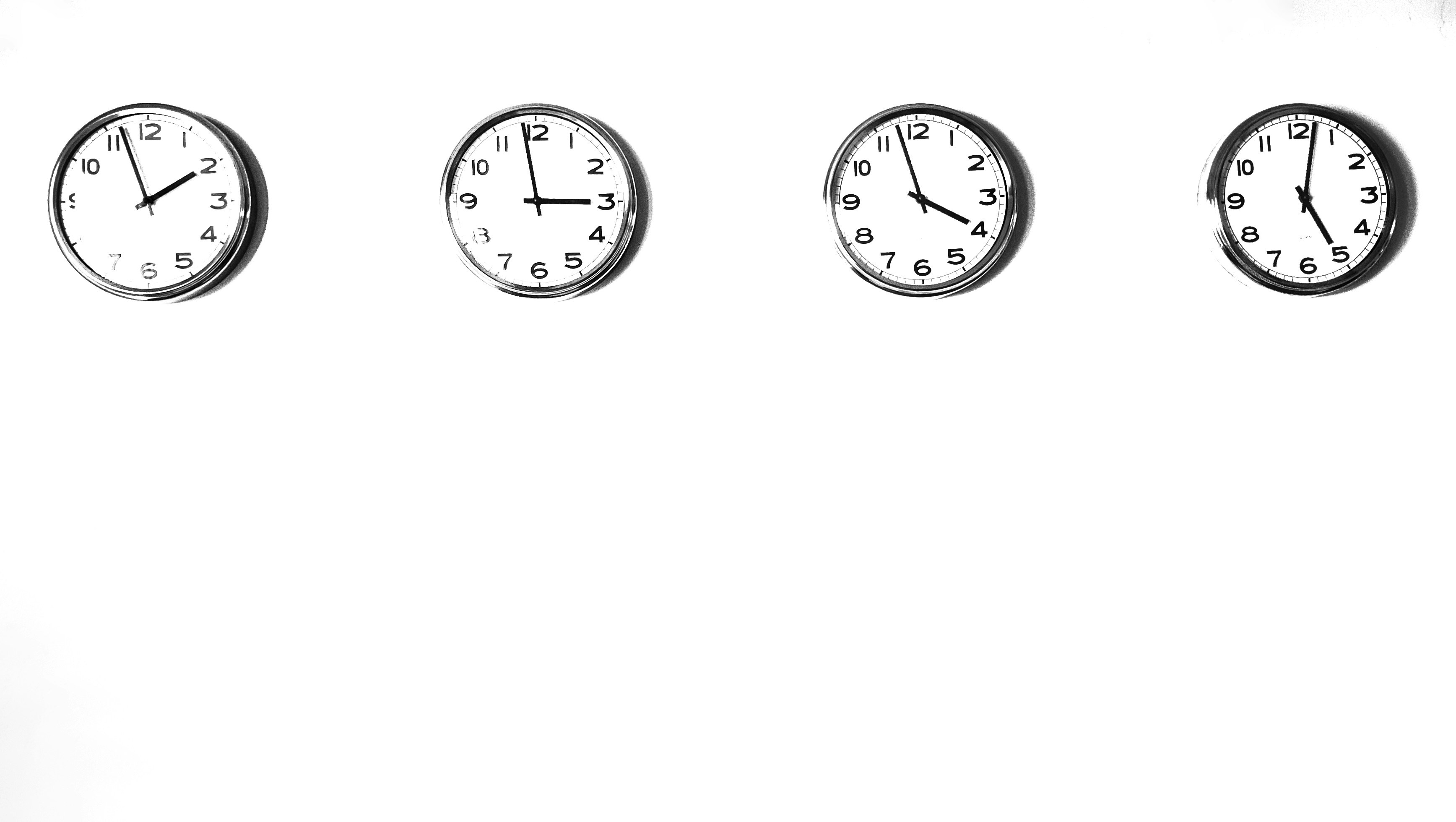 Comparación práctica de Prophet, NeuralProphet, TimeGPT y Chronos