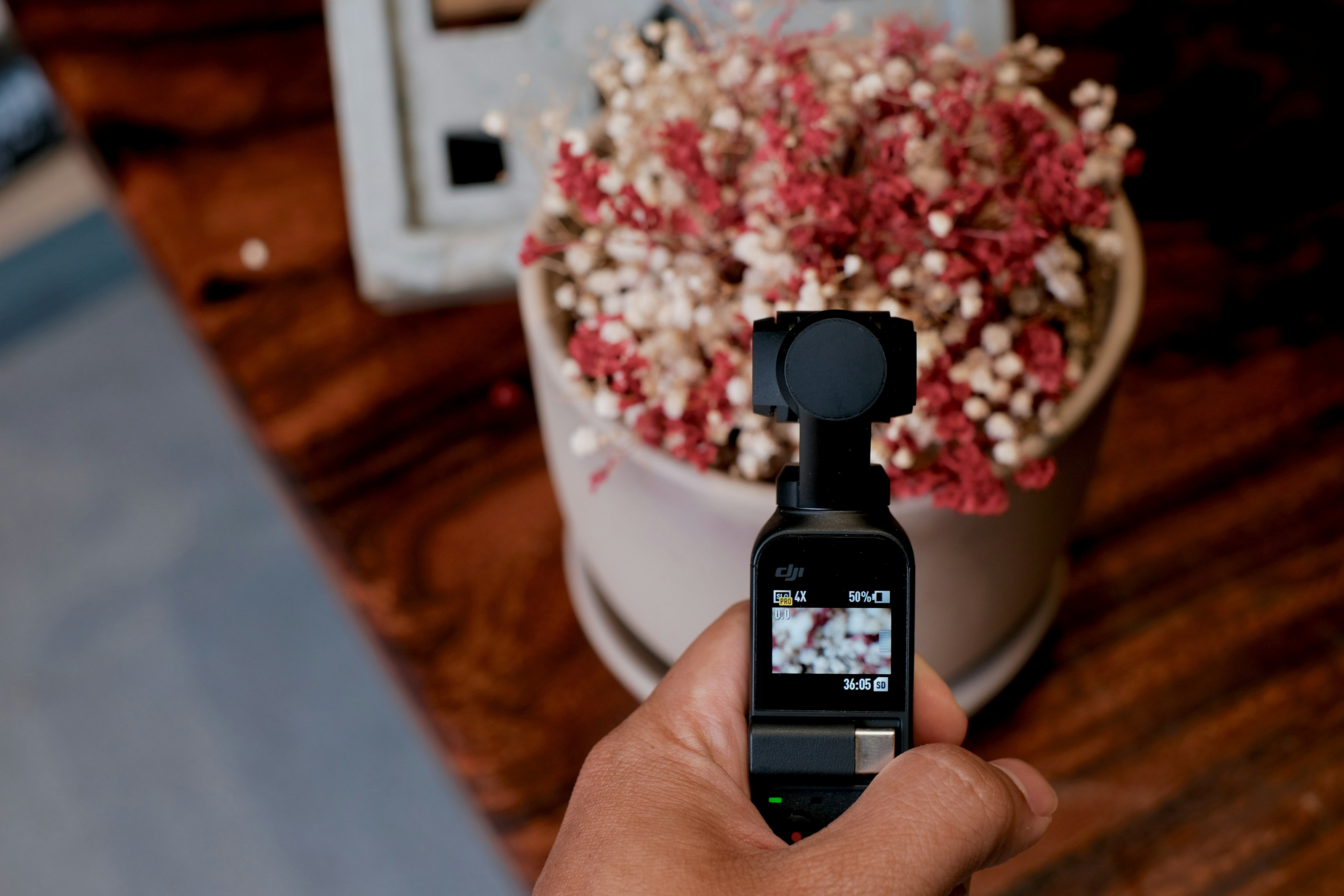 Comparativa: DJI Osmo Pocket 4P vs Insta360 Luna Ultra