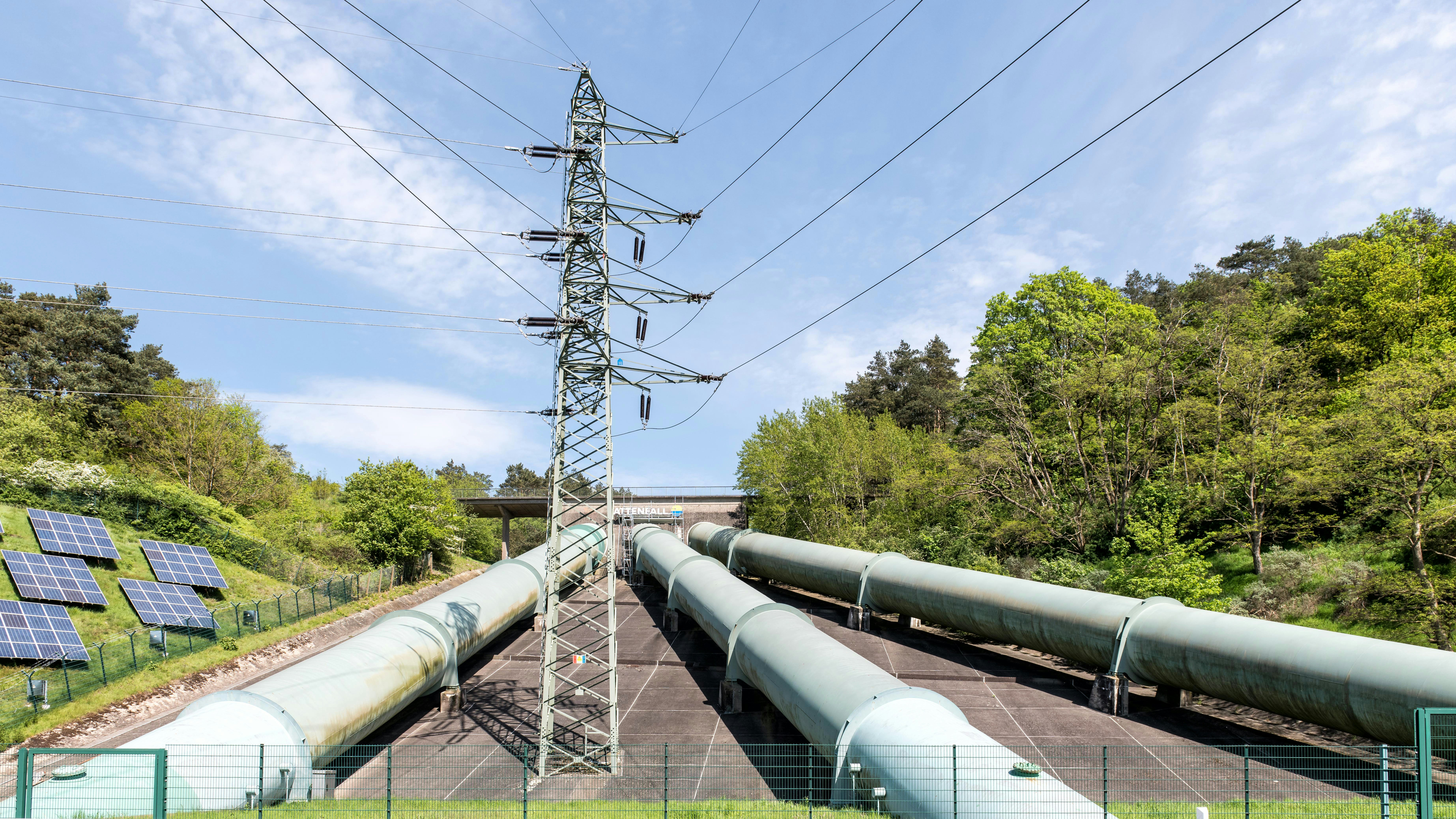 CompeteAI: Sistema Autónomo Multiagente Acelerado para la Generación de Pipeline de Extremo a Extremo para Problemas de Aprendizaje Automático