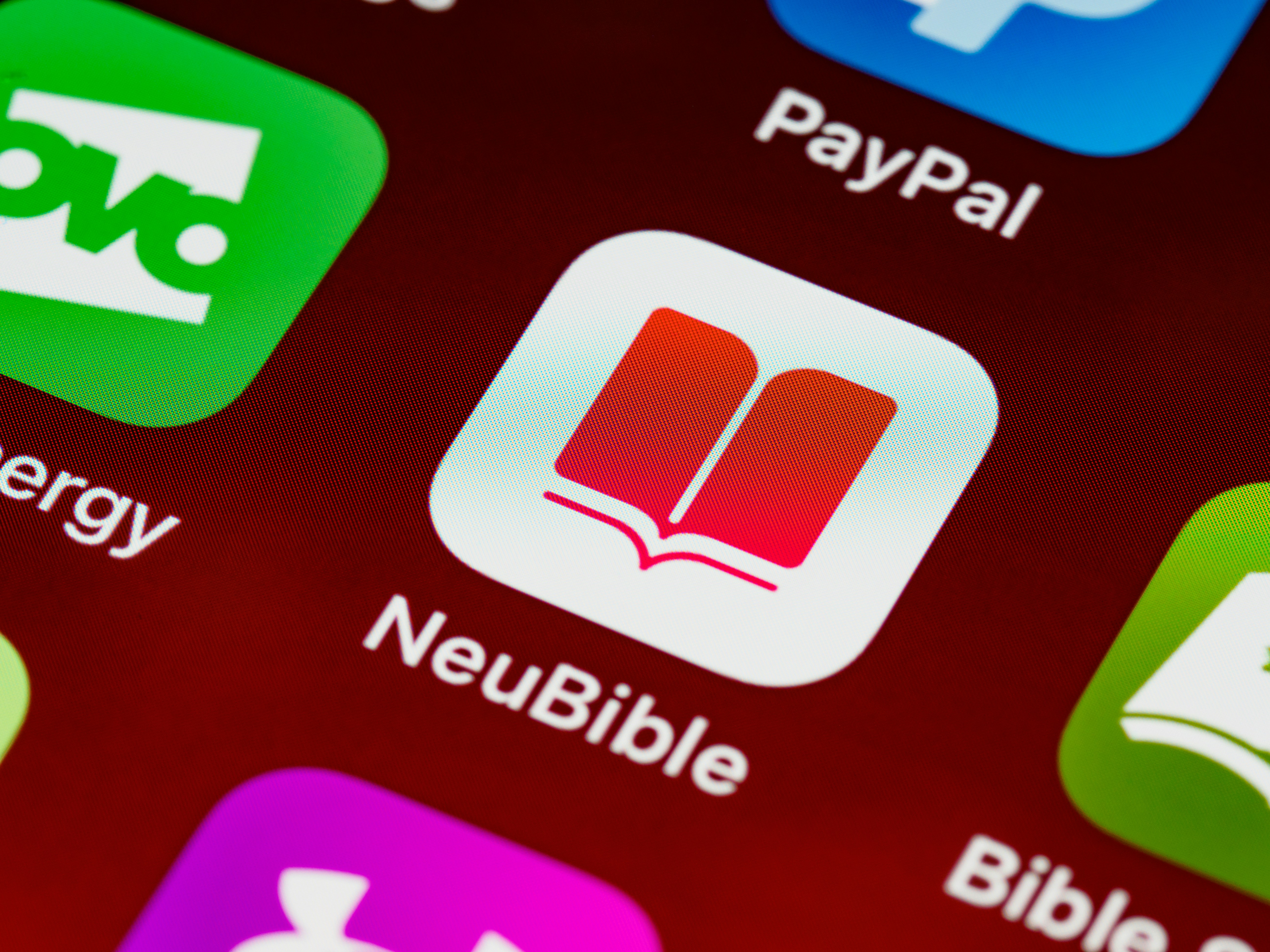 ¿Es el software móvil una compra única o una suscripción?