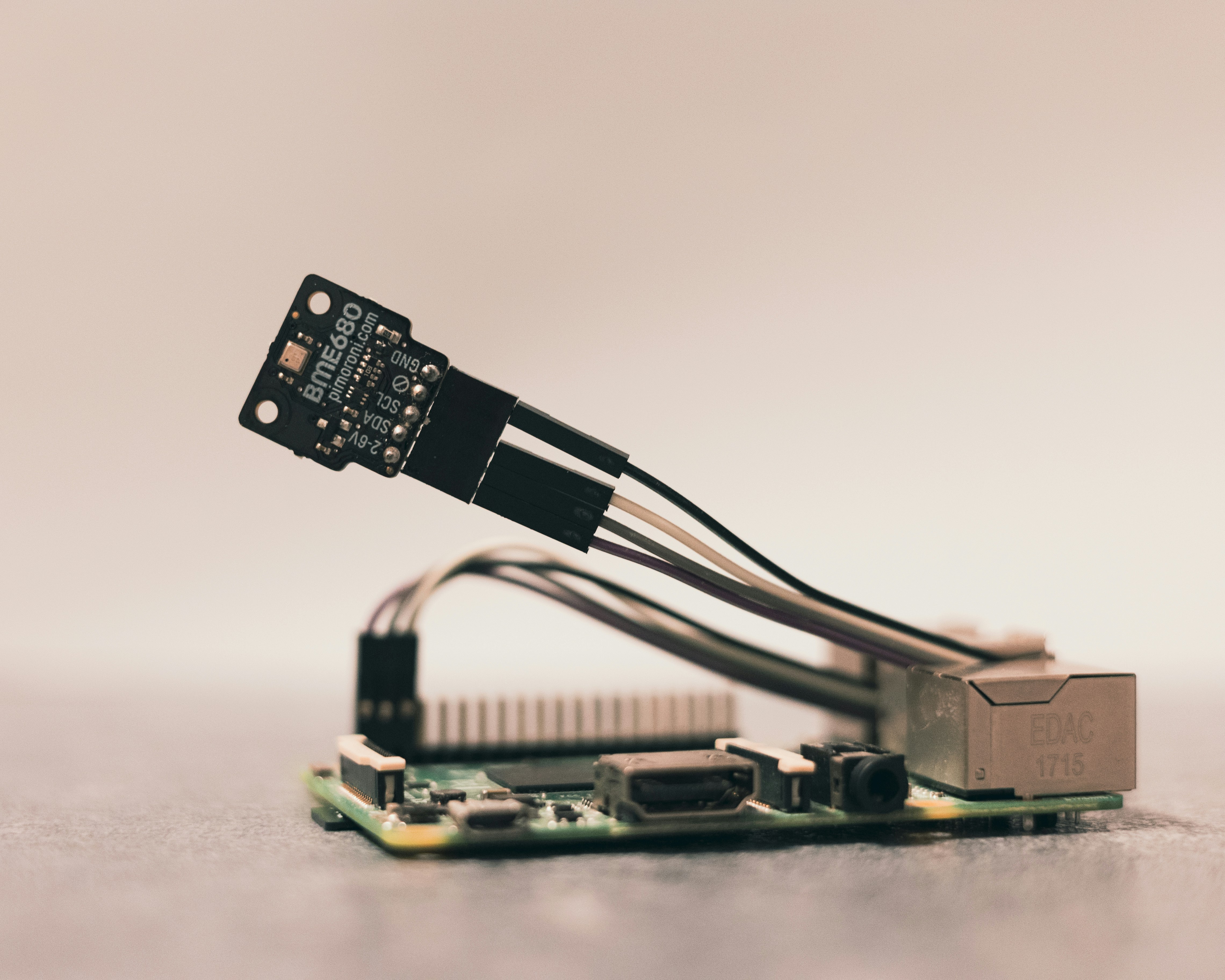 Generación aumentada por recuperación: Conectando LLMs a tus datos