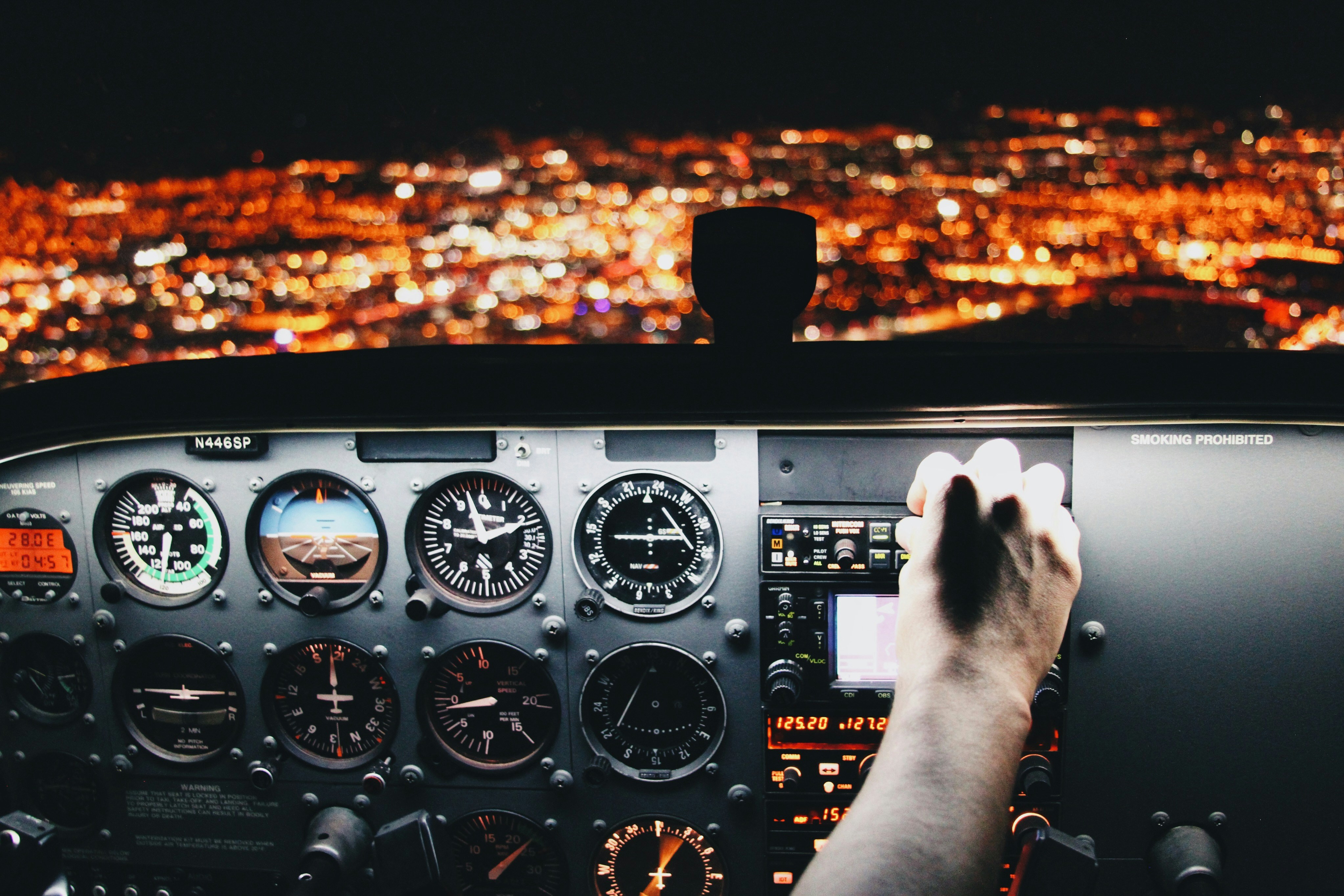 AI como su fiel copiloto: Cuanto realmente puede confiarar los desarrolladores en la AI para la generación de código