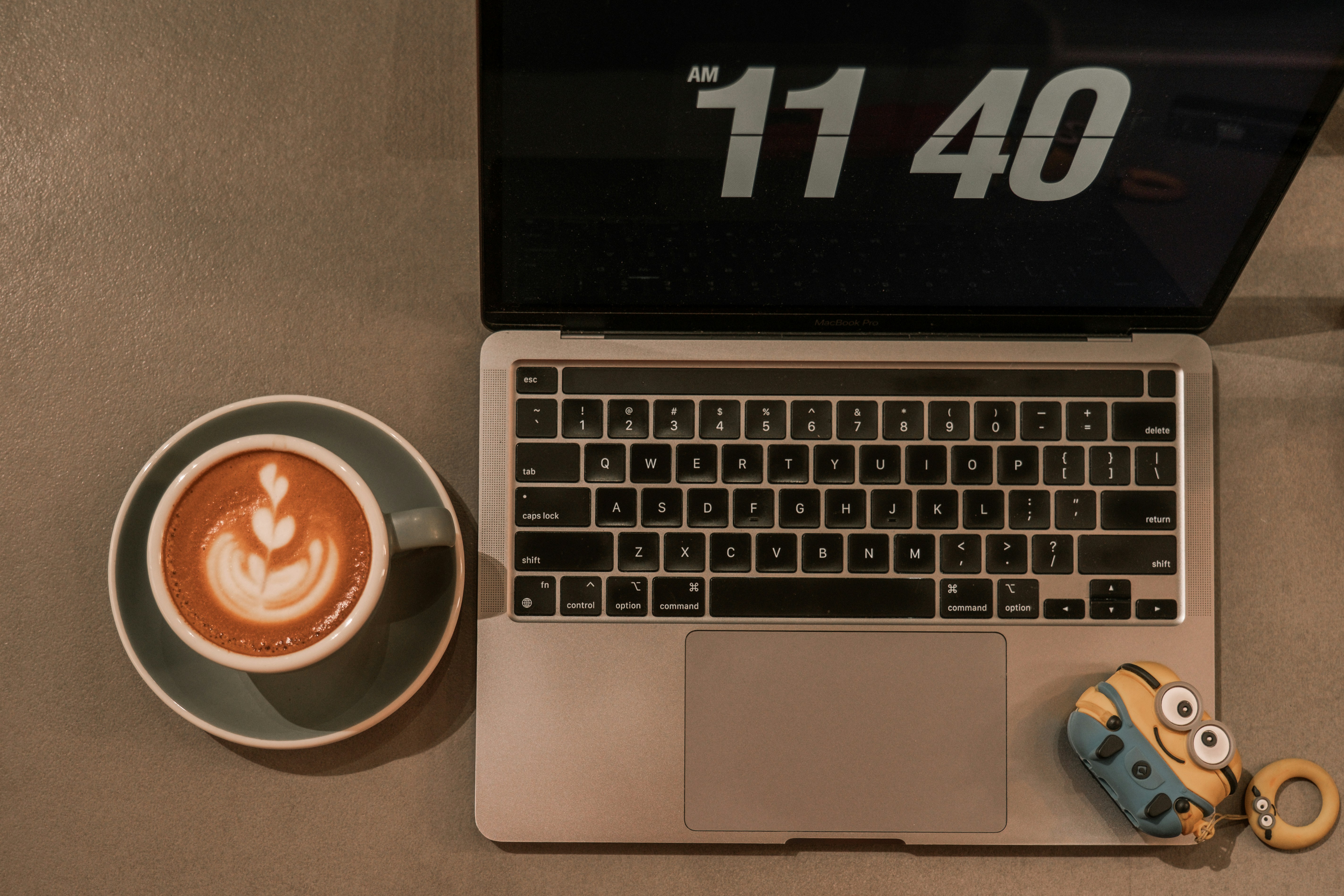 10 hábitos de codificación de IA que instantáneamente me convirtieron en un desarrollador más rápido (ejemplos reales)