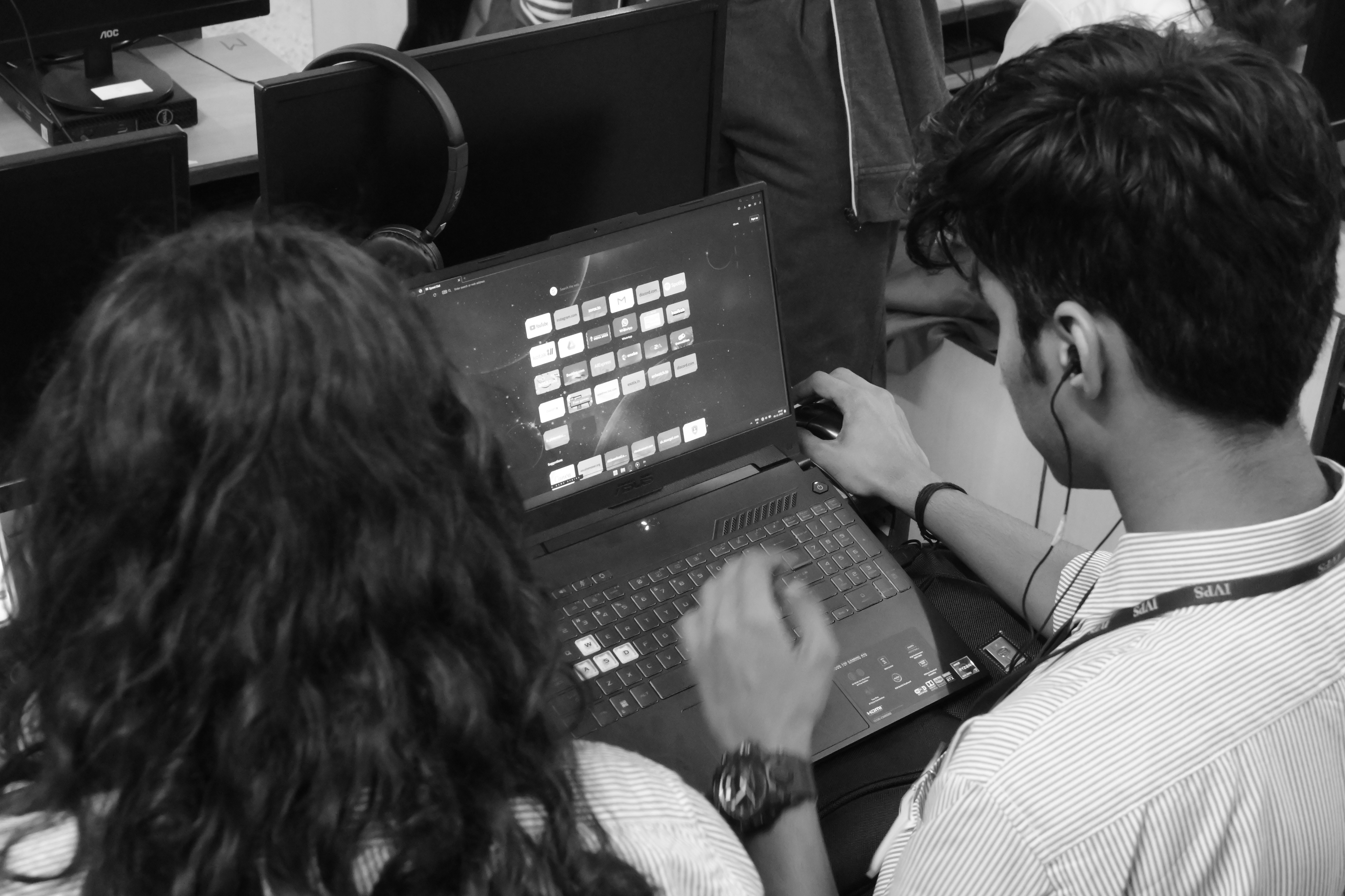 Subcontratación de desarrollo de software: Cómo construir un equipo de desarrollo de software dedicado en 2026