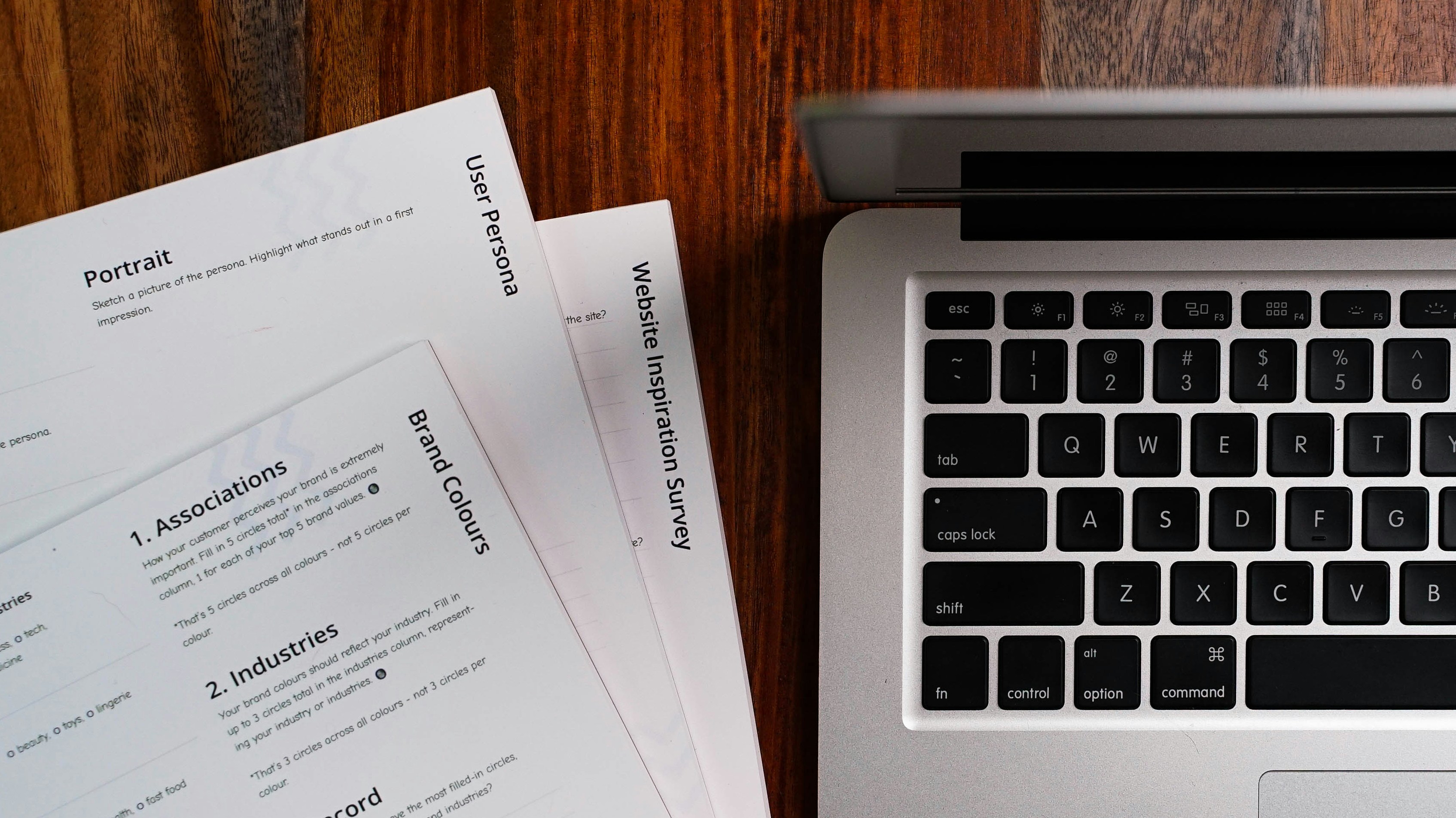 Construye un bot tipo RAG con documentos Markdown, scraping, PostgreSQL y BM25