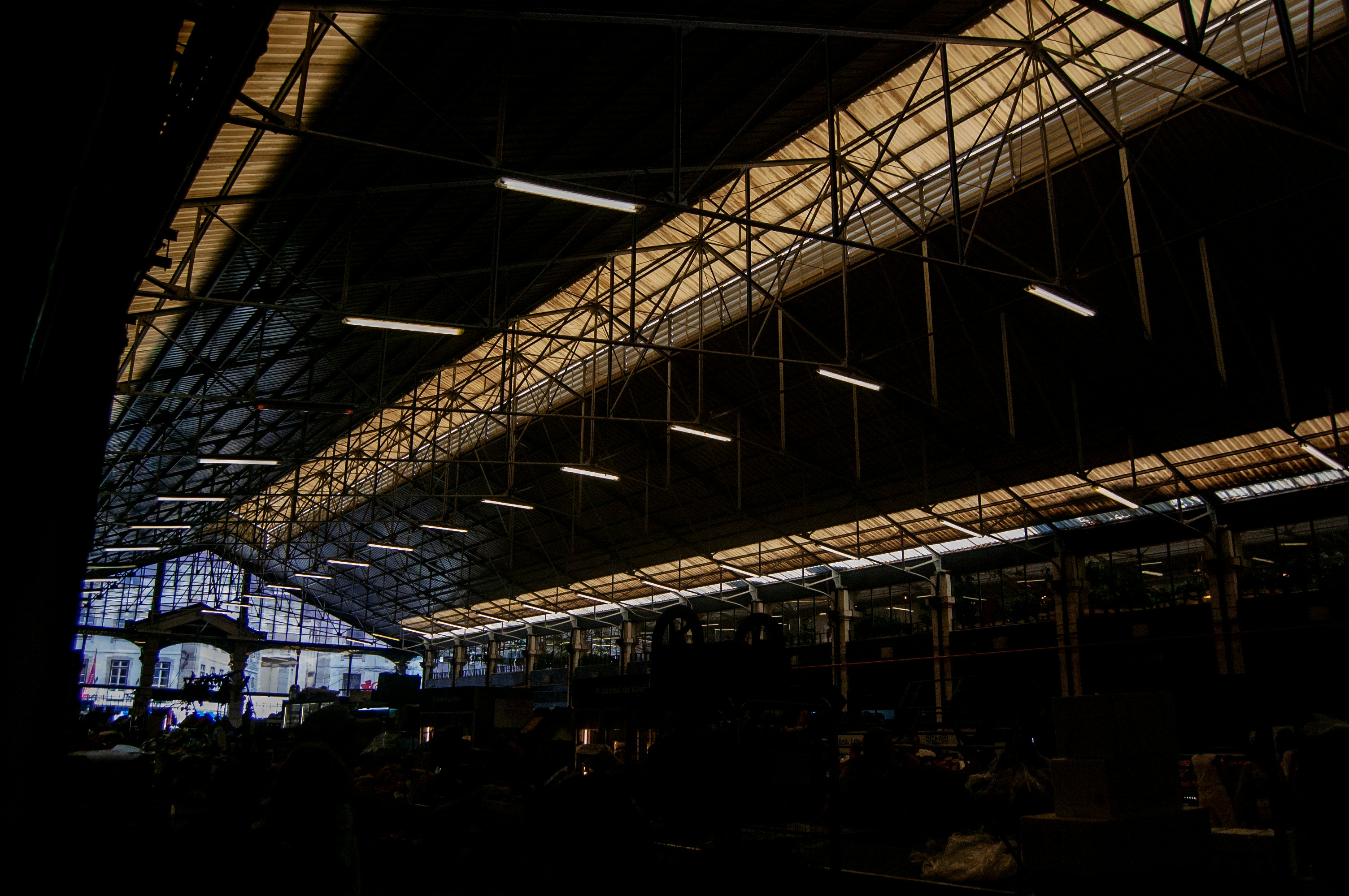 Centro de seguimiento de pistas DEV: Construyendo enjambres de agentes de producción - Dominio de la IA industrial (DEV311)